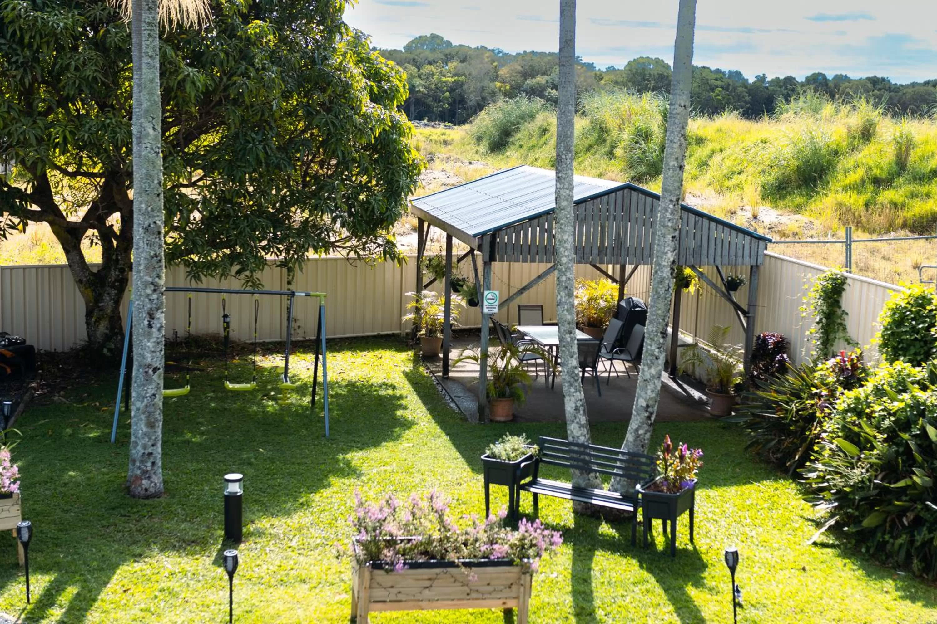 Kennedy Drive Boutique Motel - Close To City Centre & Airport