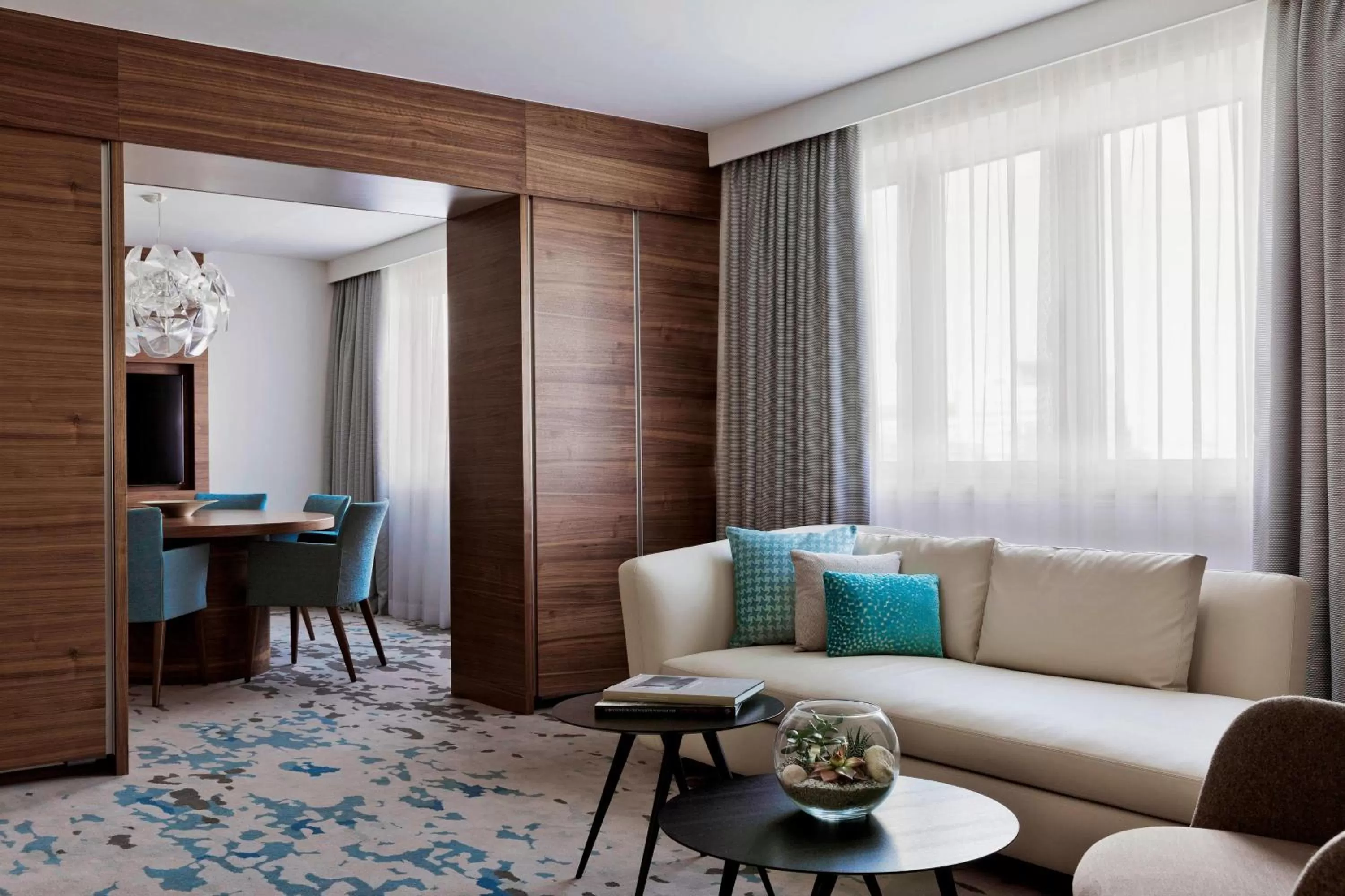 Bedroom in Vienna Marriott Hotel