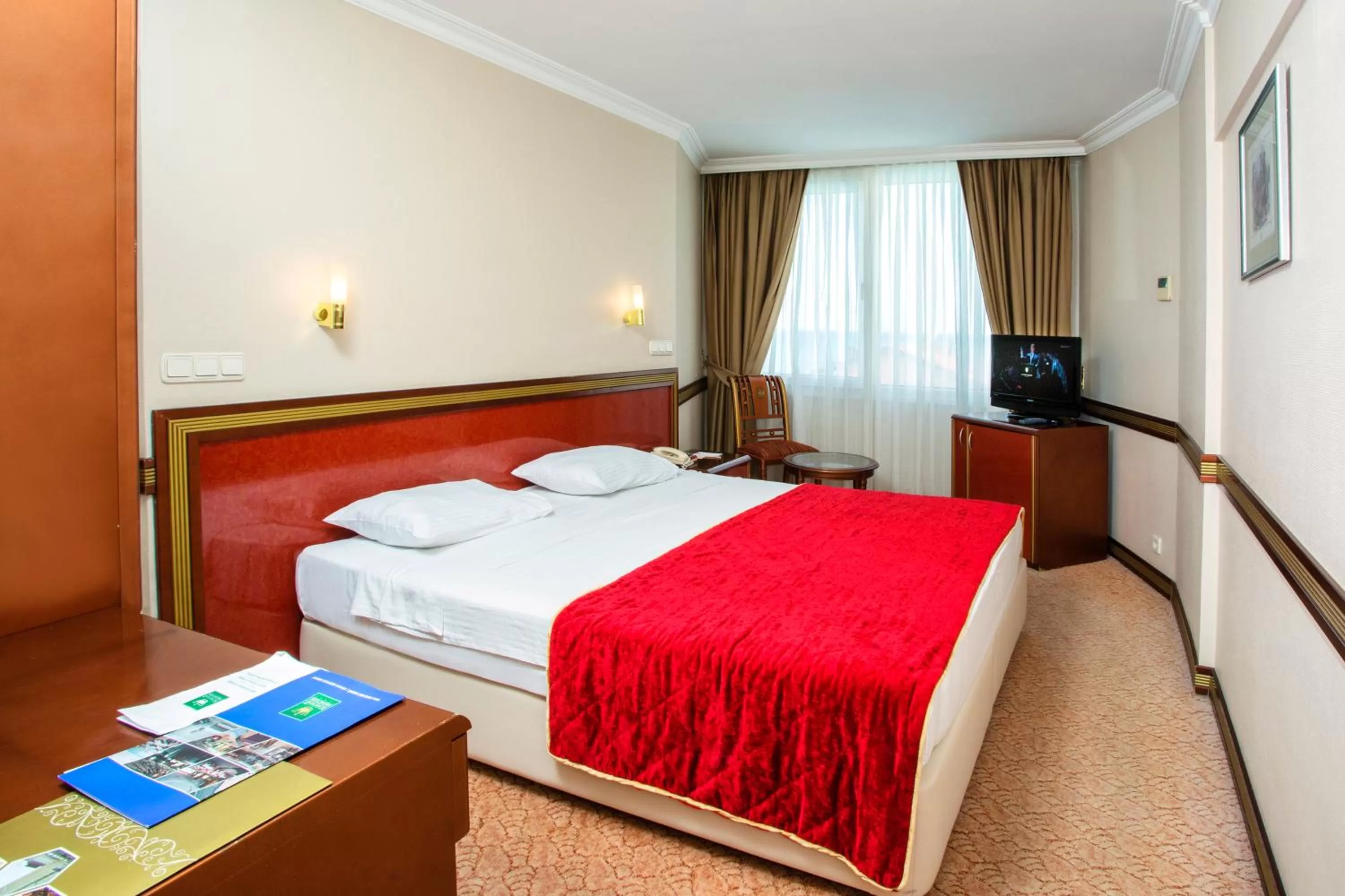 Photo of the whole room in Kumburgaz Marin Princess Hotel