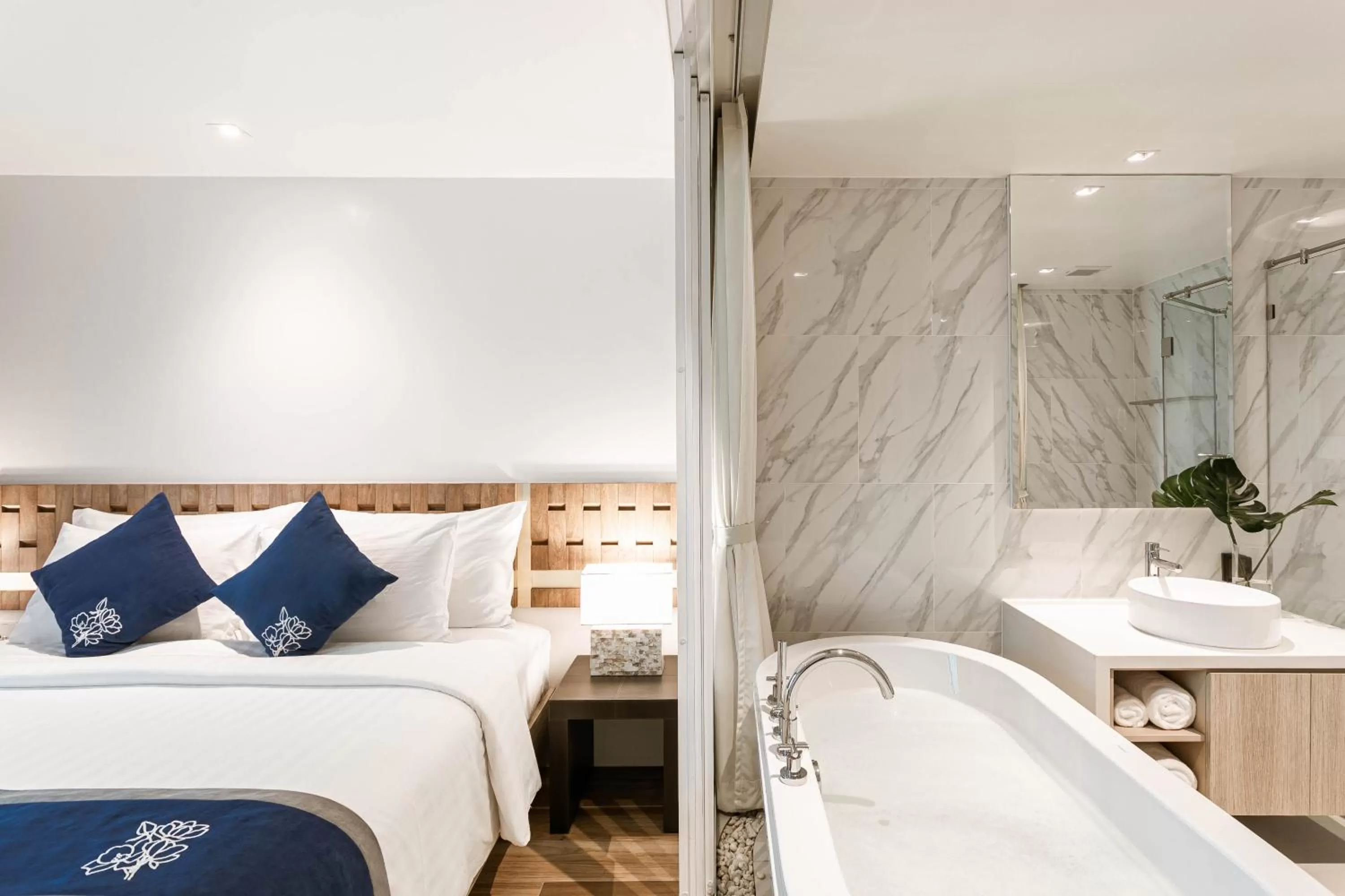 Bathroom, Bed in Wintree City Resort Chiang Mai