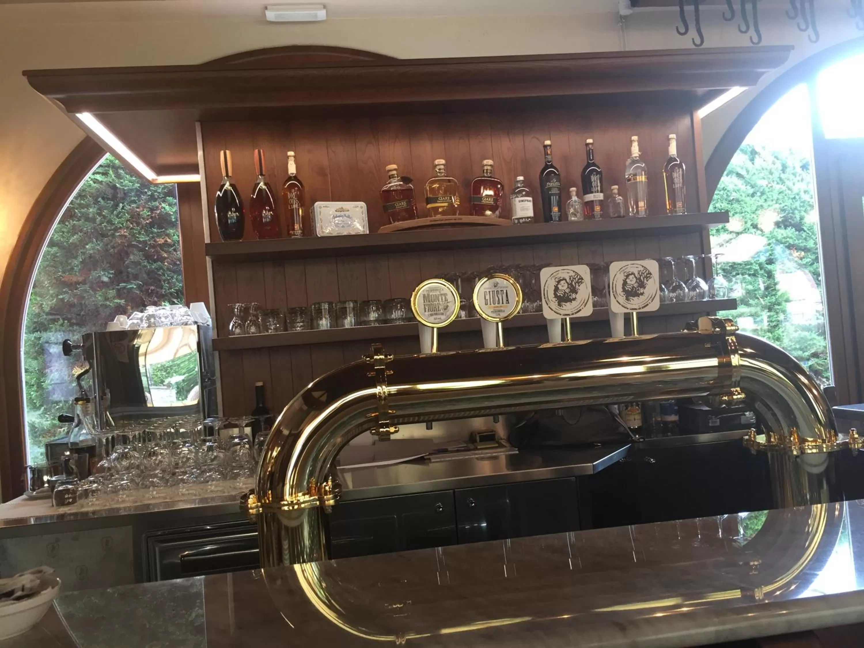 Restaurant/places to eat in Antica Locanda San Leonardo 1554