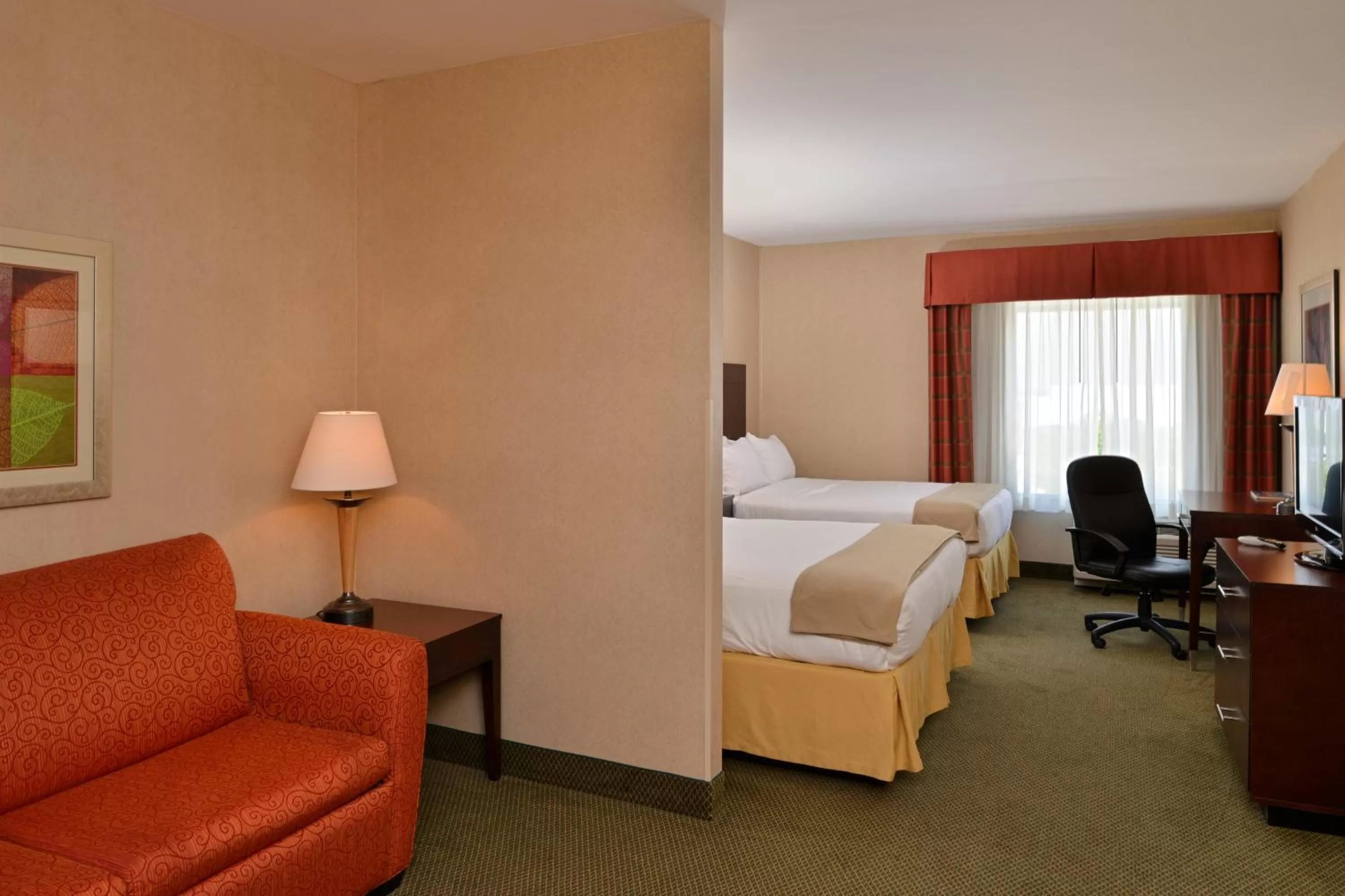 Deluxe Twin Room - Hearing Accessible in Holiday Inn Express & Suites - Ocean City, an IHG Hotel