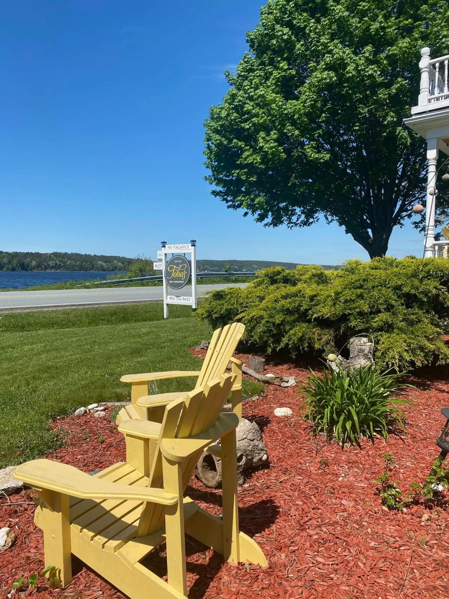 Property building in Toba's Bed & Breakfast