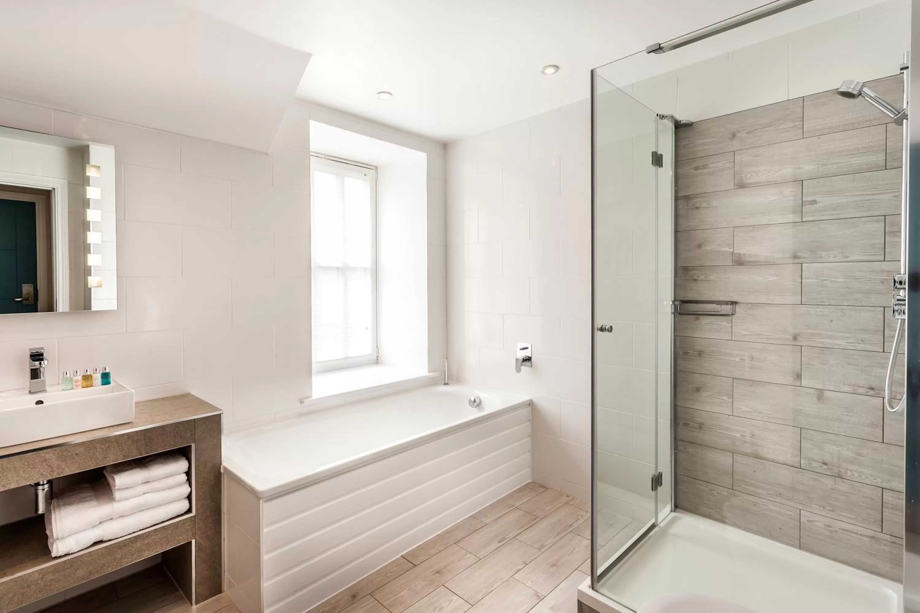 Shower in The Daffodil Hotel & Spa