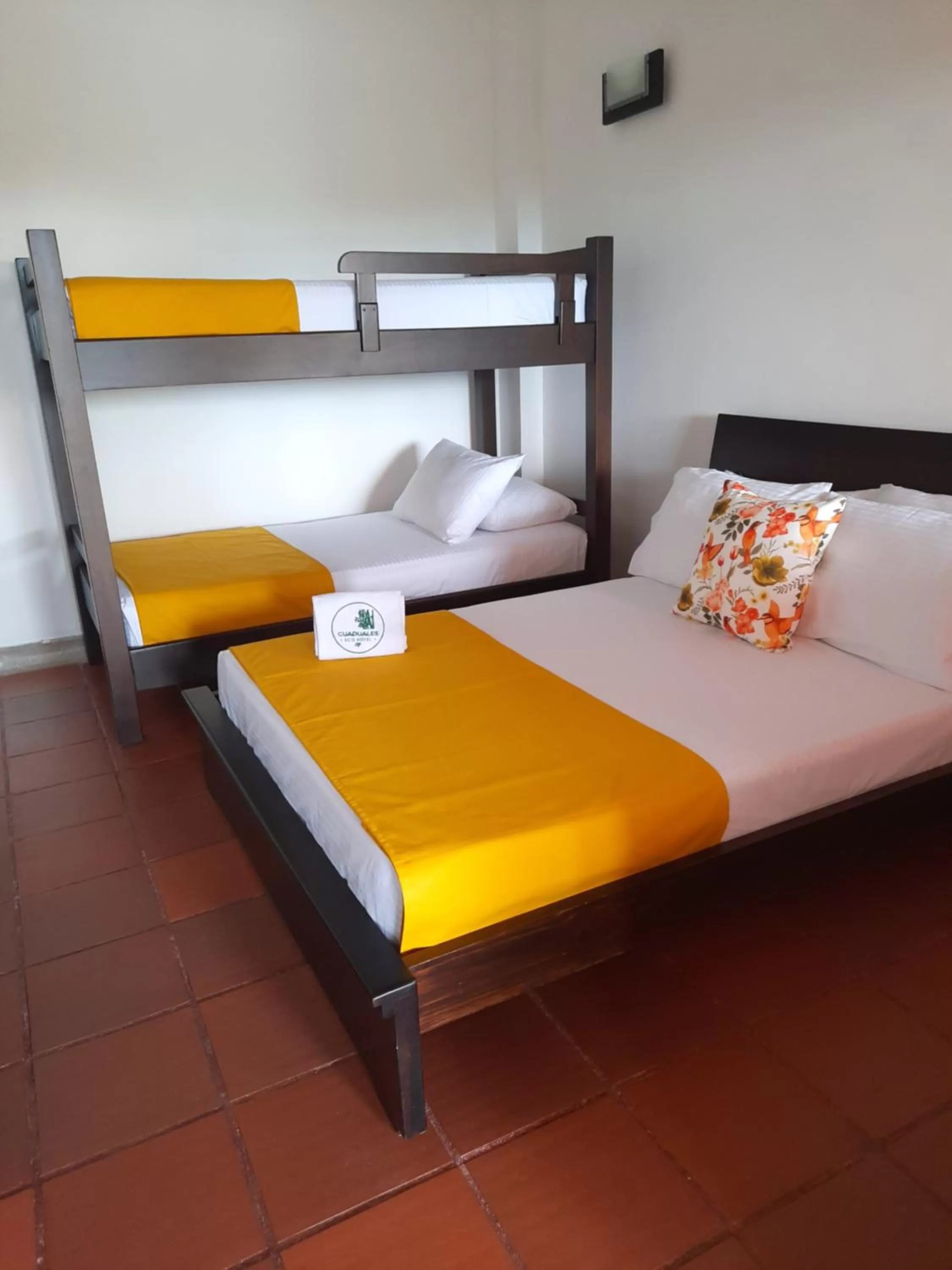 Bed, Bunk Bed in Guaduales Ecohotel
