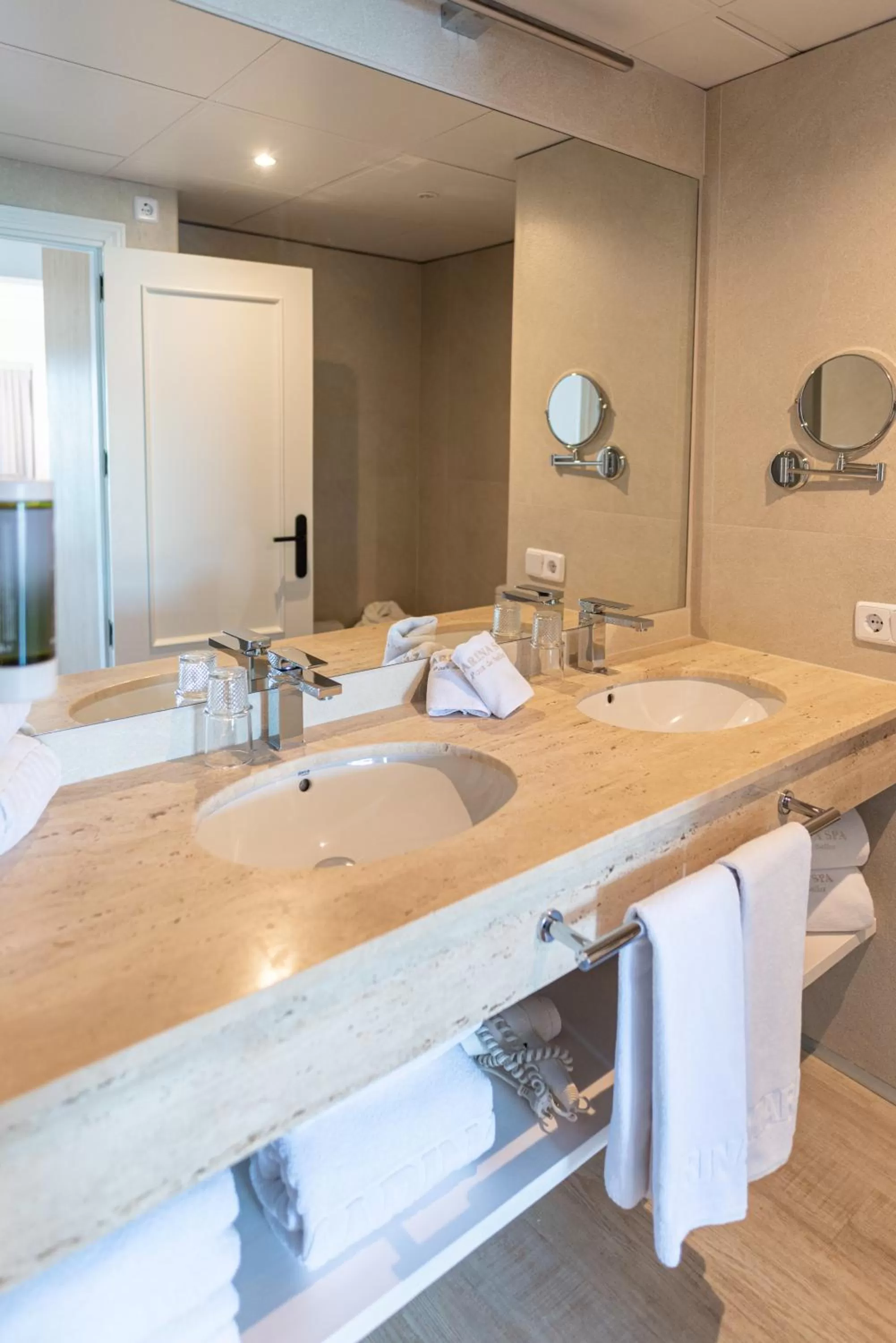 Bathroom in Hotel Marina