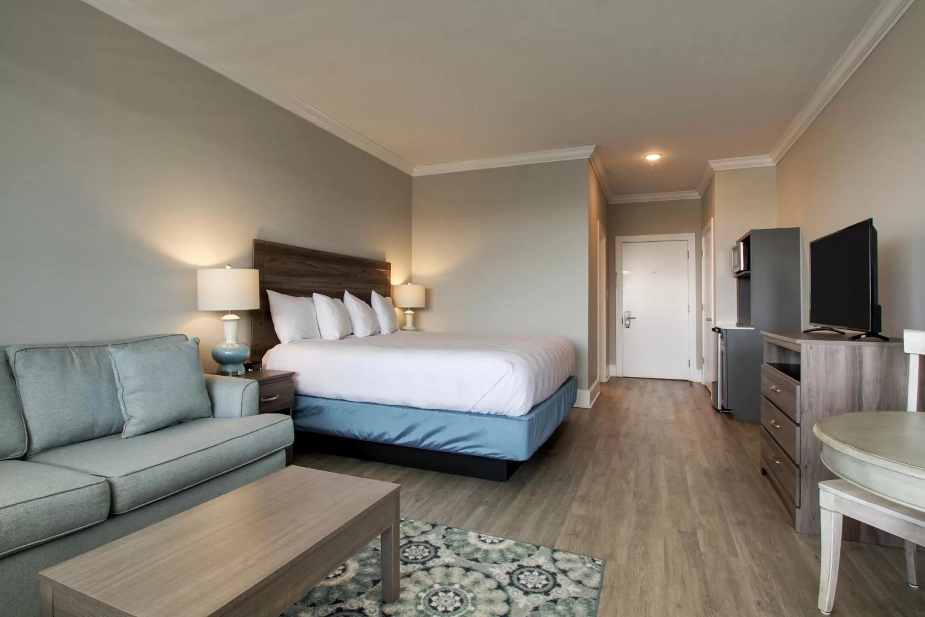 Bedroom, Bed in Islander Hotel & Resort