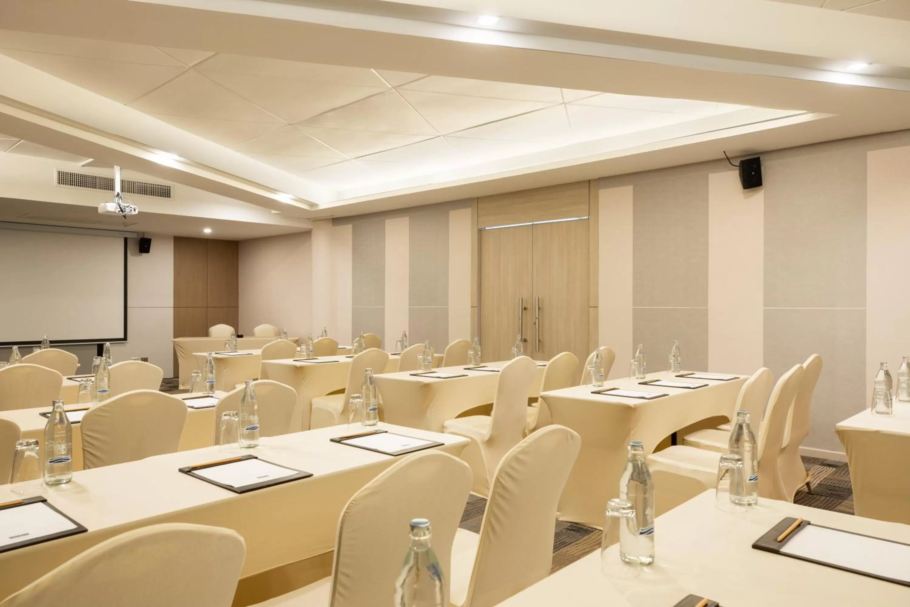 Meeting/conference room in Centara Life Cha-Am Beach Resort Hua Hin
