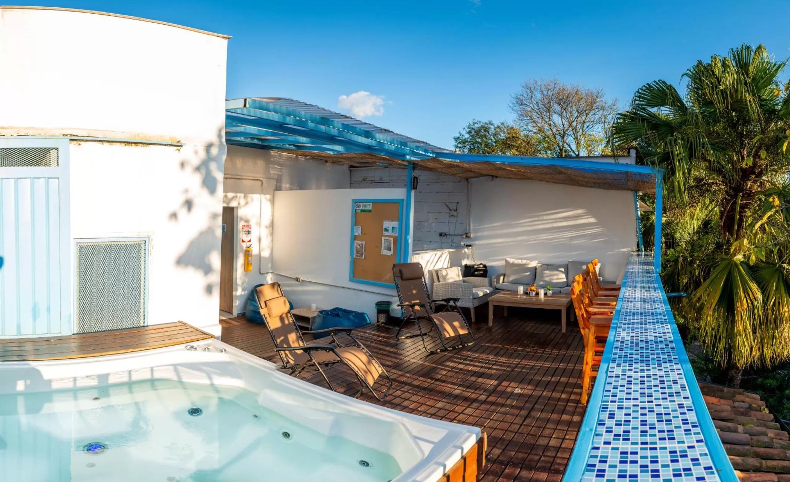 Balcony/Terrace in Air Guest House - con Desayuno & Jacuzzi Social