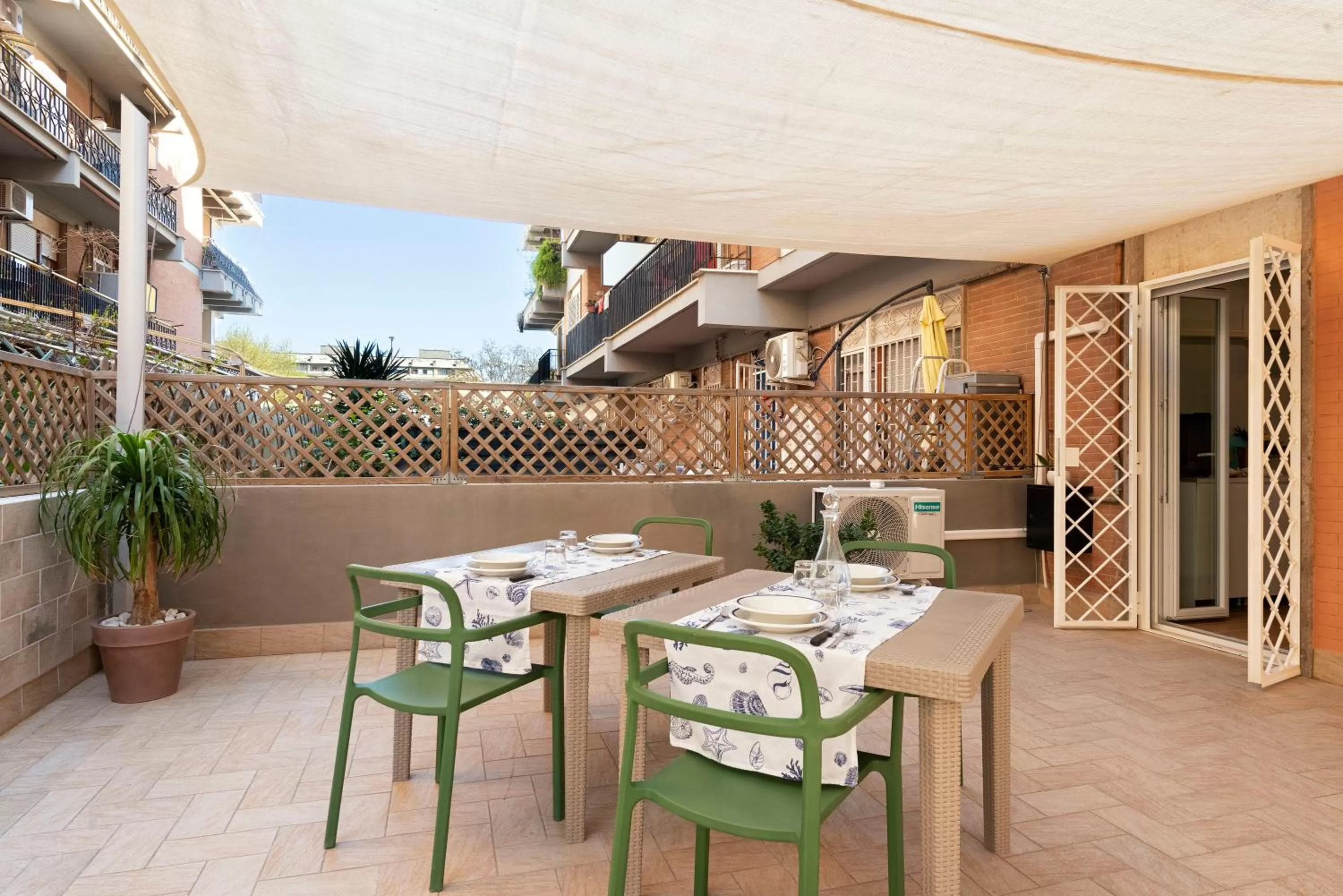 Patio in RomeCookSea Guesthouse Affittacamere