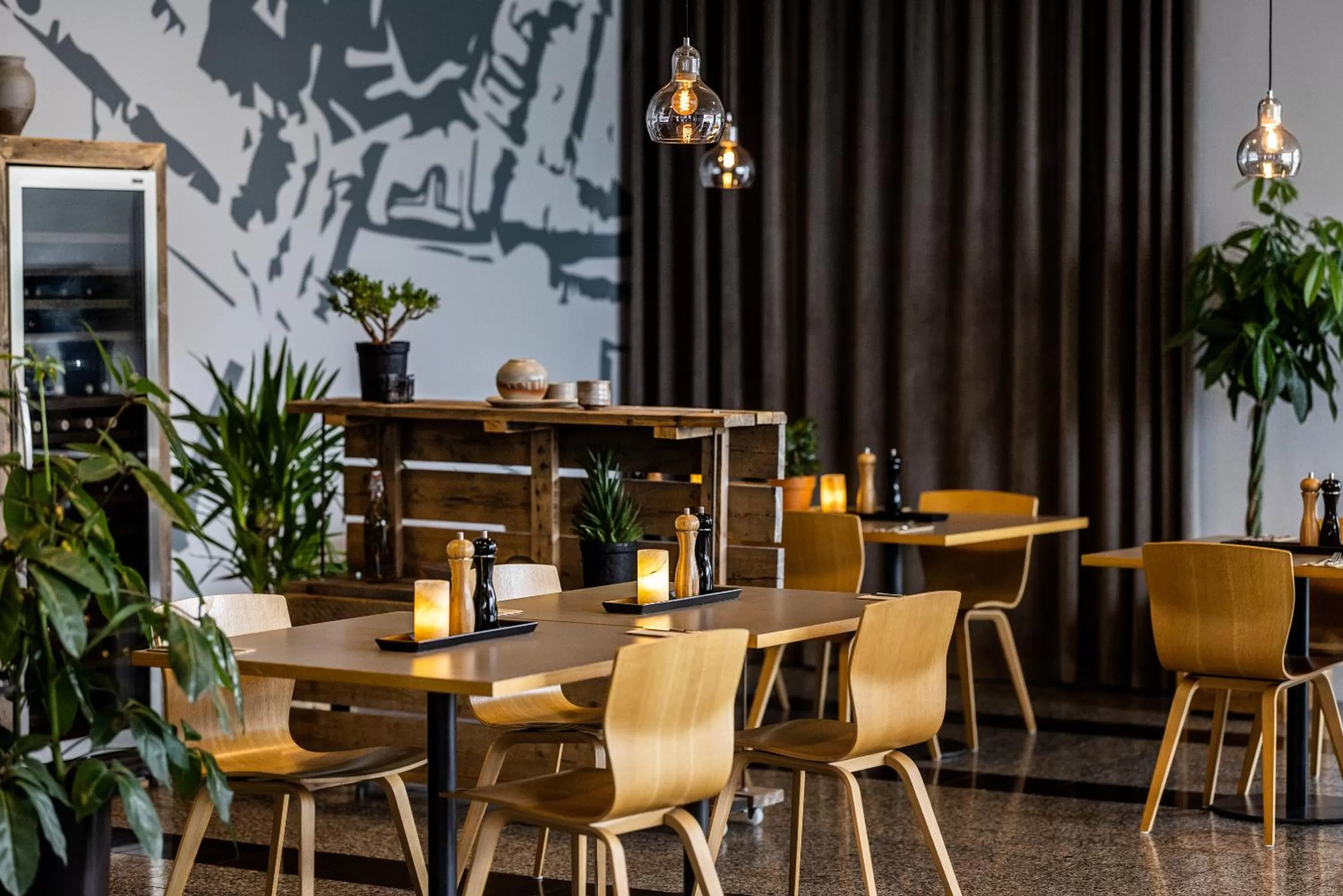 Restaurant/places to eat in Aalborg Airport Hotel