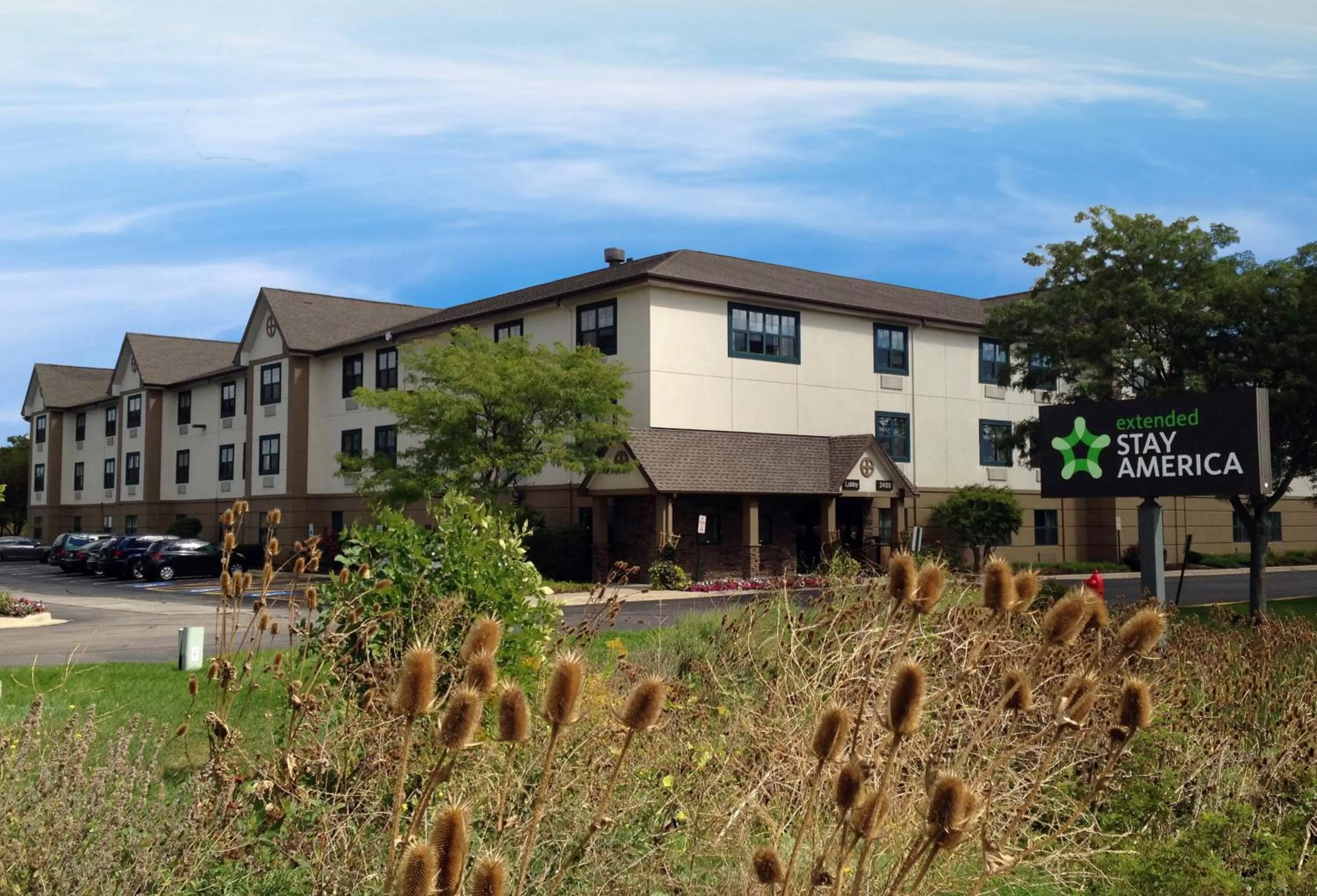 Property building in Extended Stay America Select Suites - Chicago - Rolling Meadows