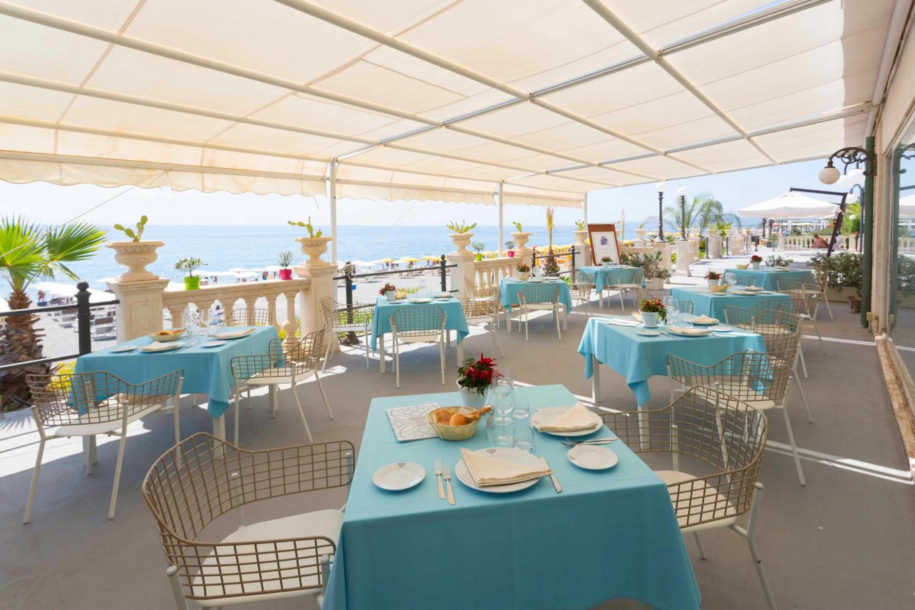 Hellenia Yachting Hotel & SPA