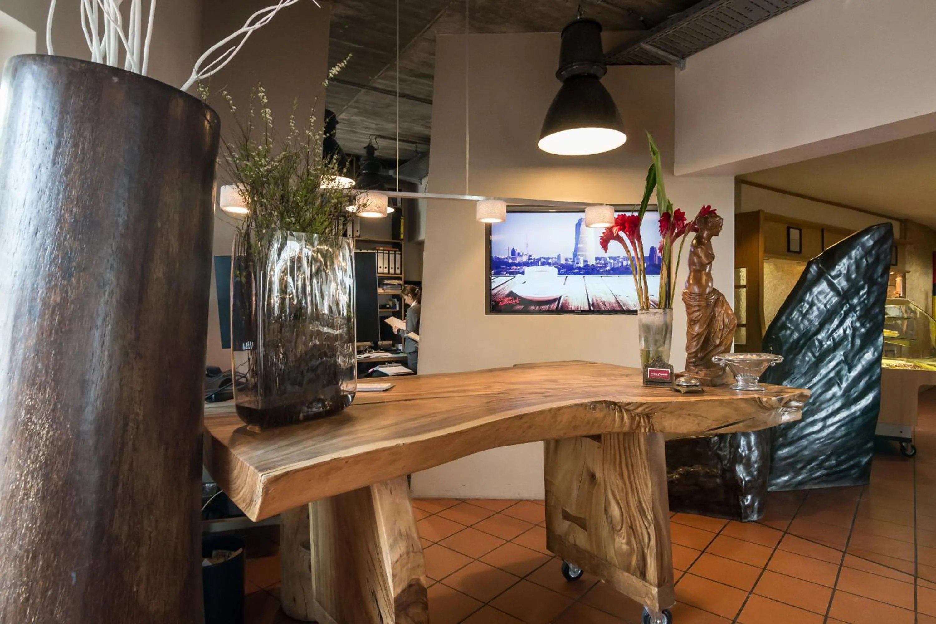 Communal lounge/ TV room in Hotel Schöne Aussicht