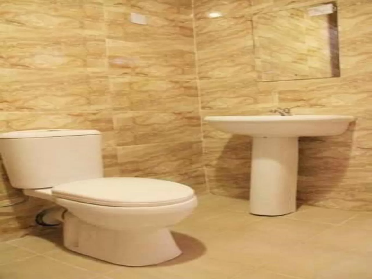 Bathroom in Hotel Rosebud