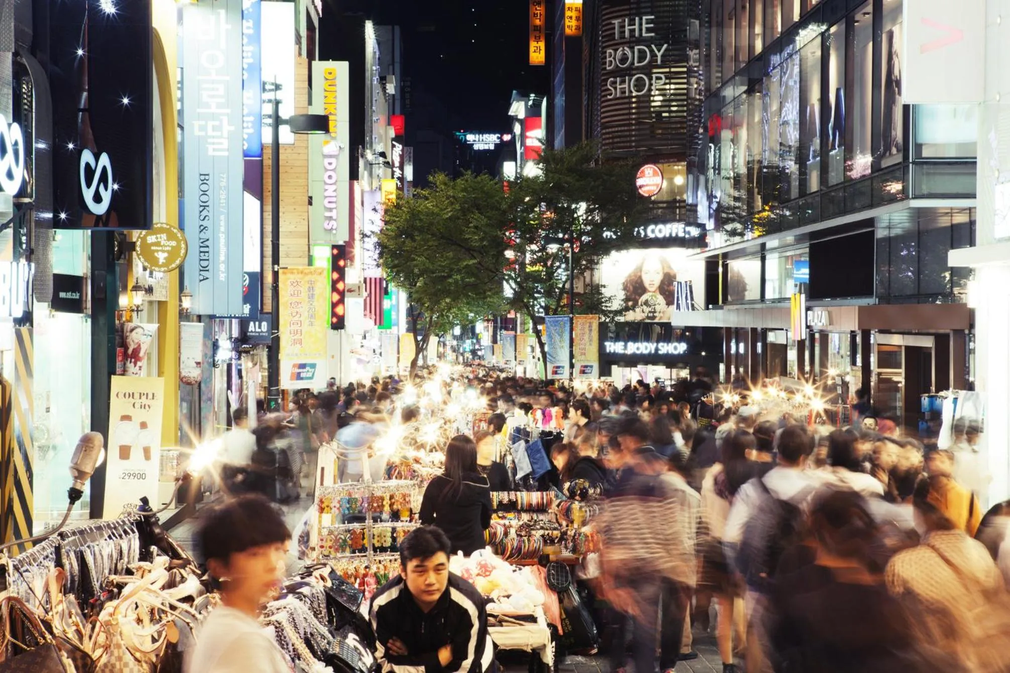 Shopping Area in Crib 49 Guesthouse - Foreigner only