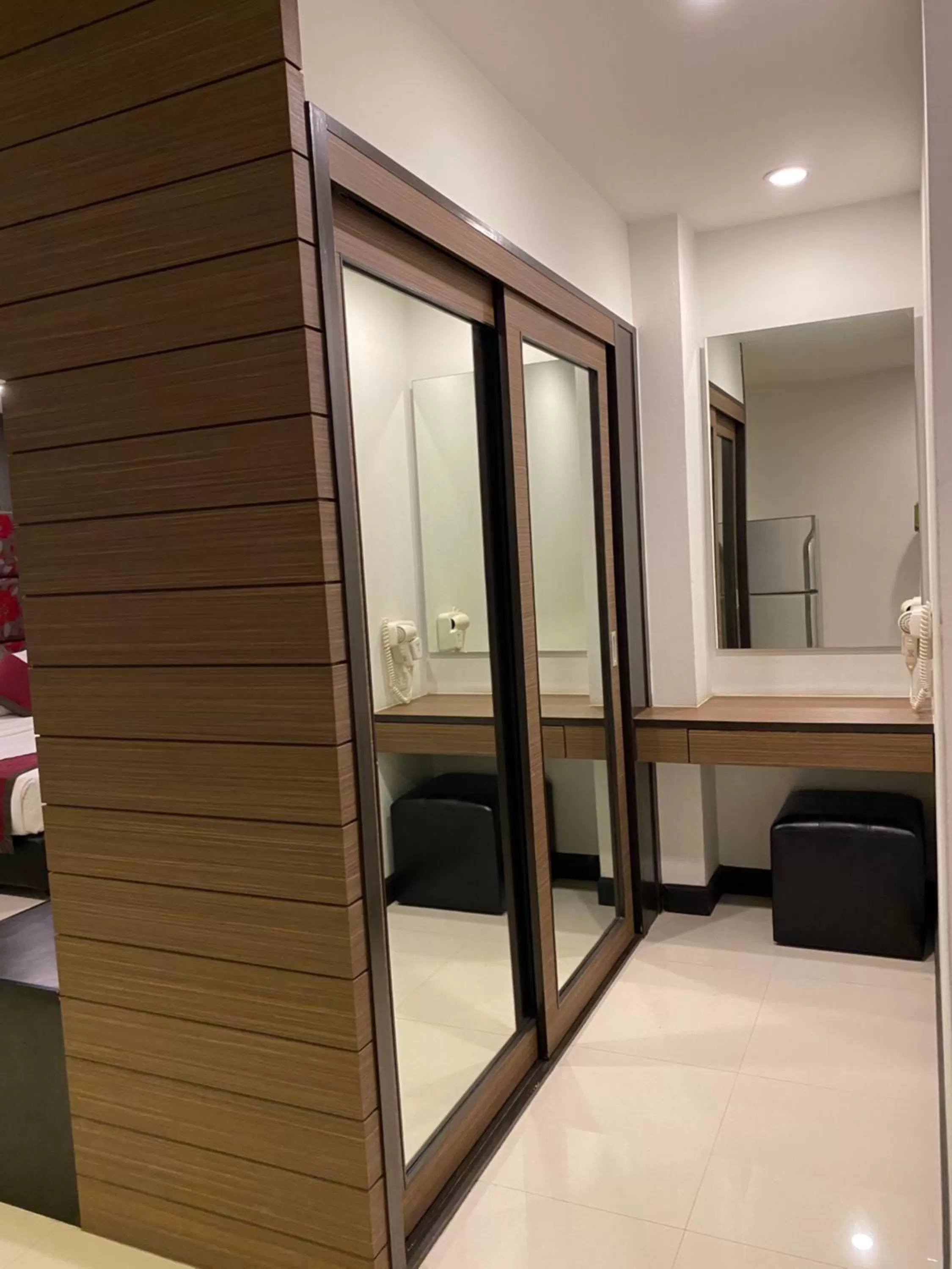 wardrobe, Bed in Le Vernissage by Goad Avadhess Hospitality