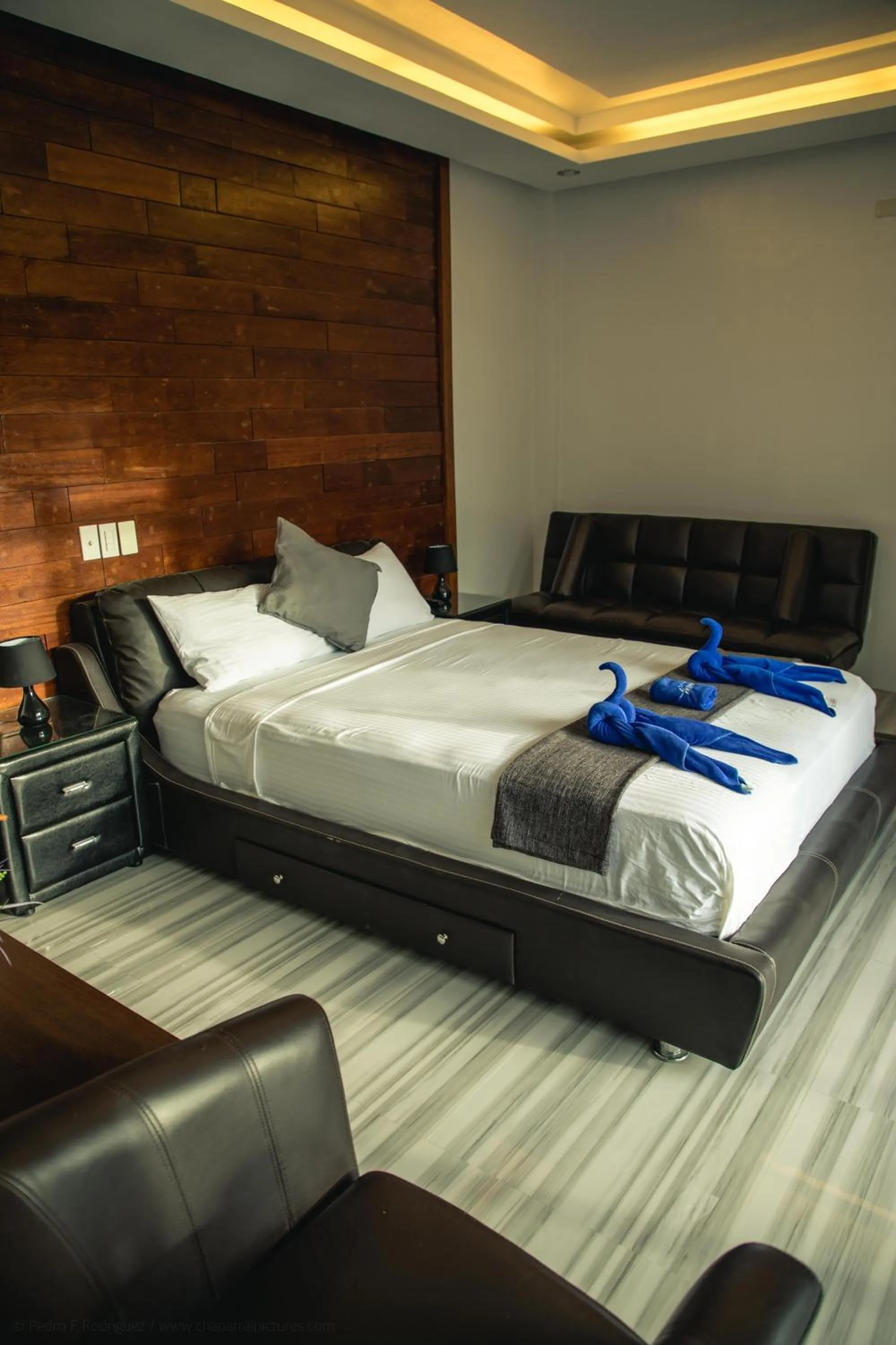 Bed in Stunning Republic