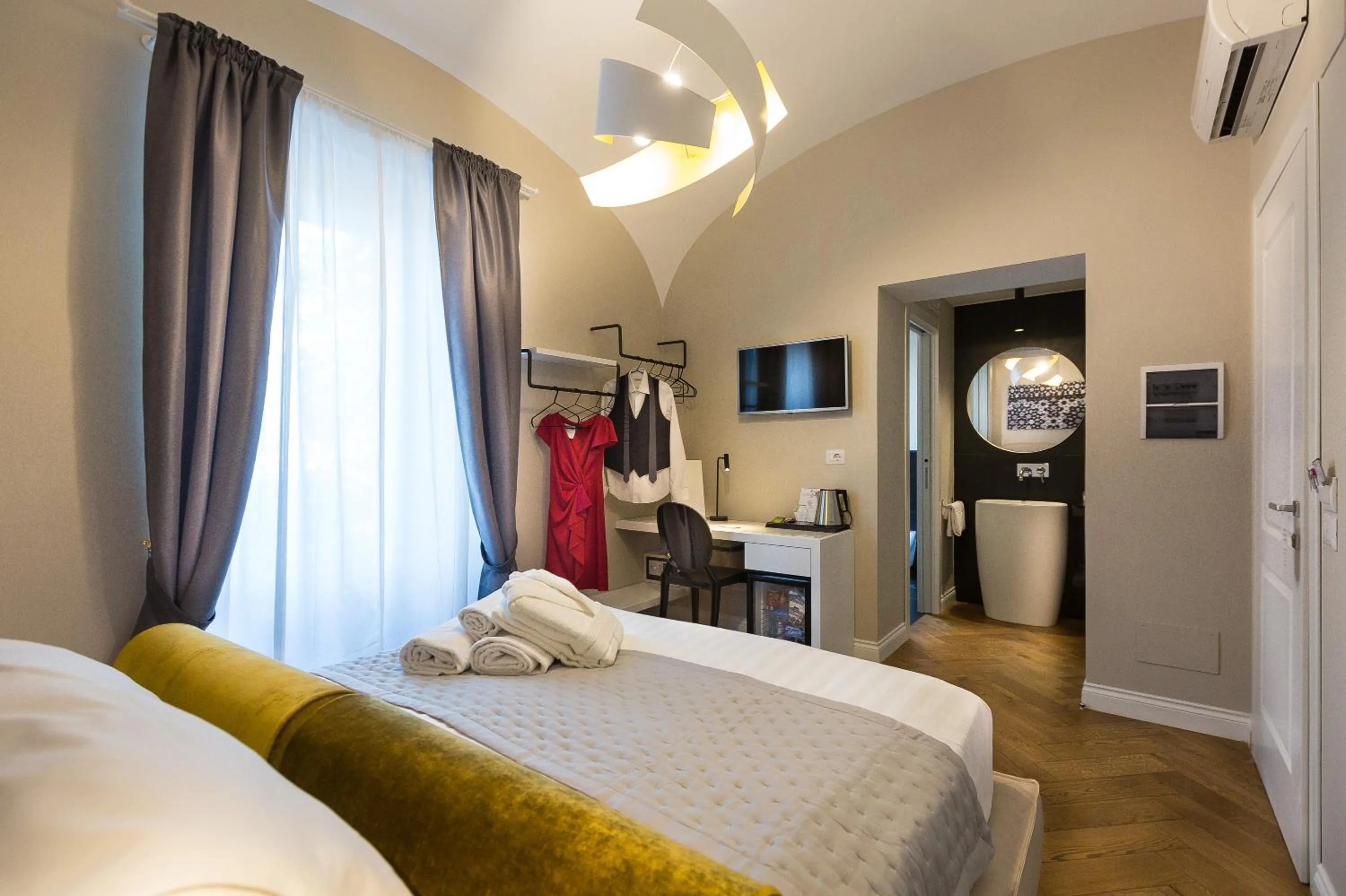 TV and multimedia, Bed in Palazzo Baj in Trastevere