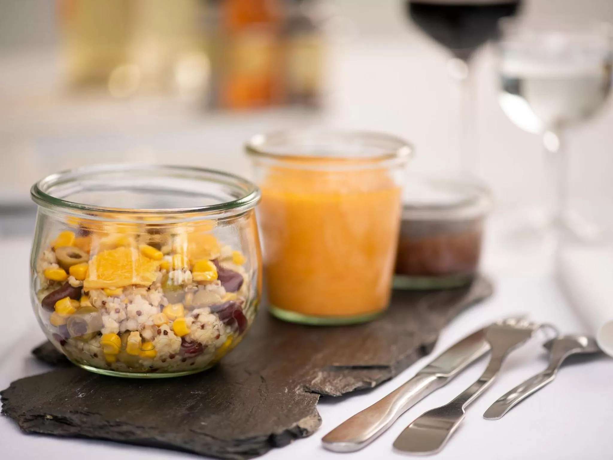 Food close-up in Noemys Toulon La Valette - Hotel restaurant avec piscine