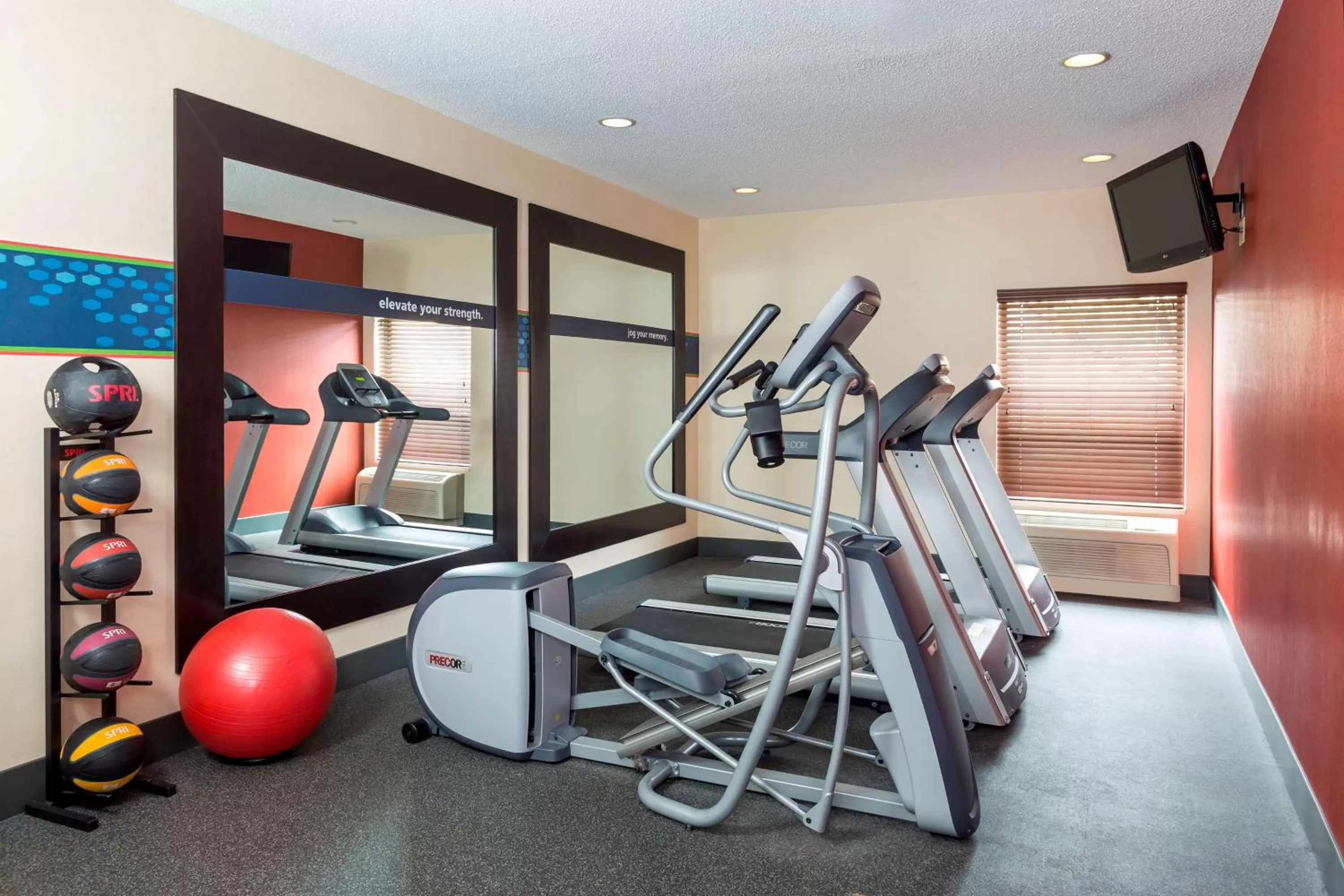 Fitness centre/facilities in Hampton Inn Youngstown/Boardman