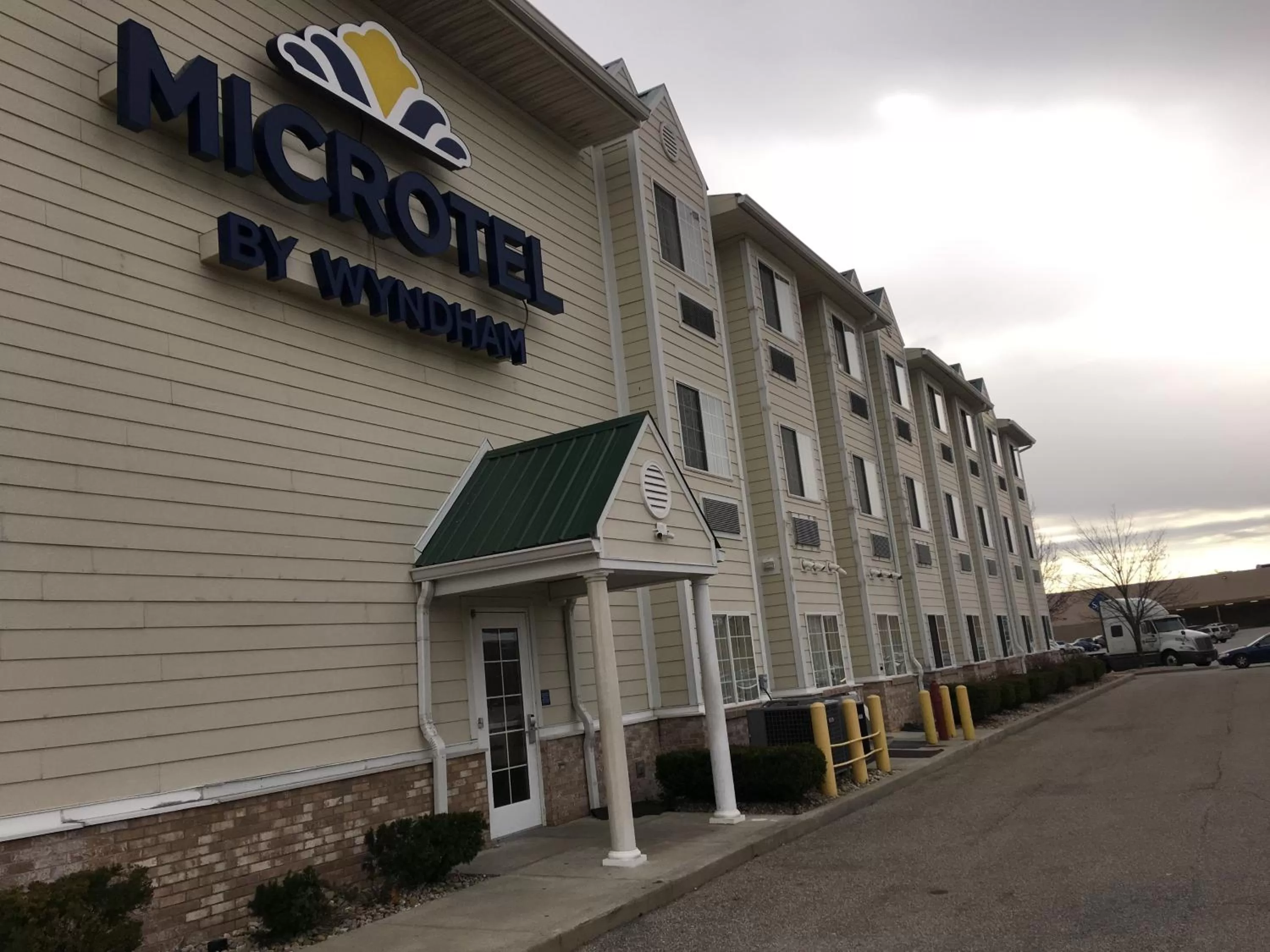 Property building in Microtel Inn & Suites by Wyndham Indianapolis Airport