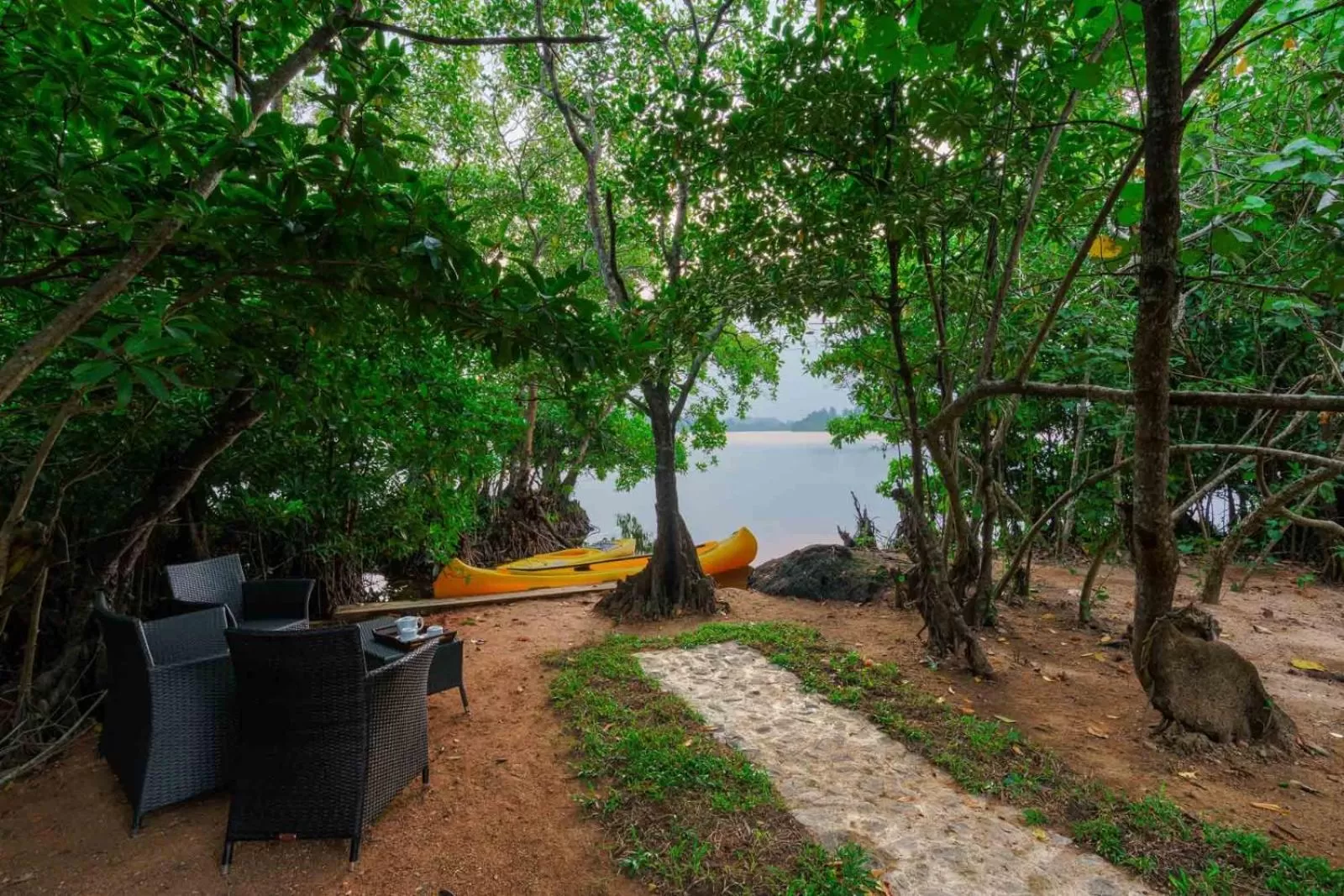 Garden view in Kiss Blossom