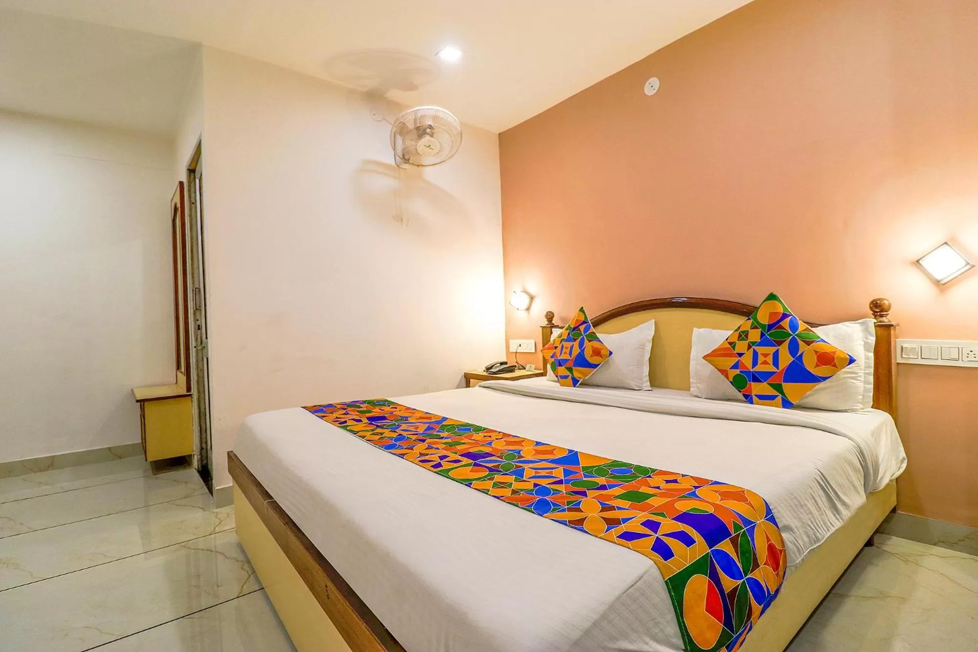 Bed in FabHotel Amritsar Residency