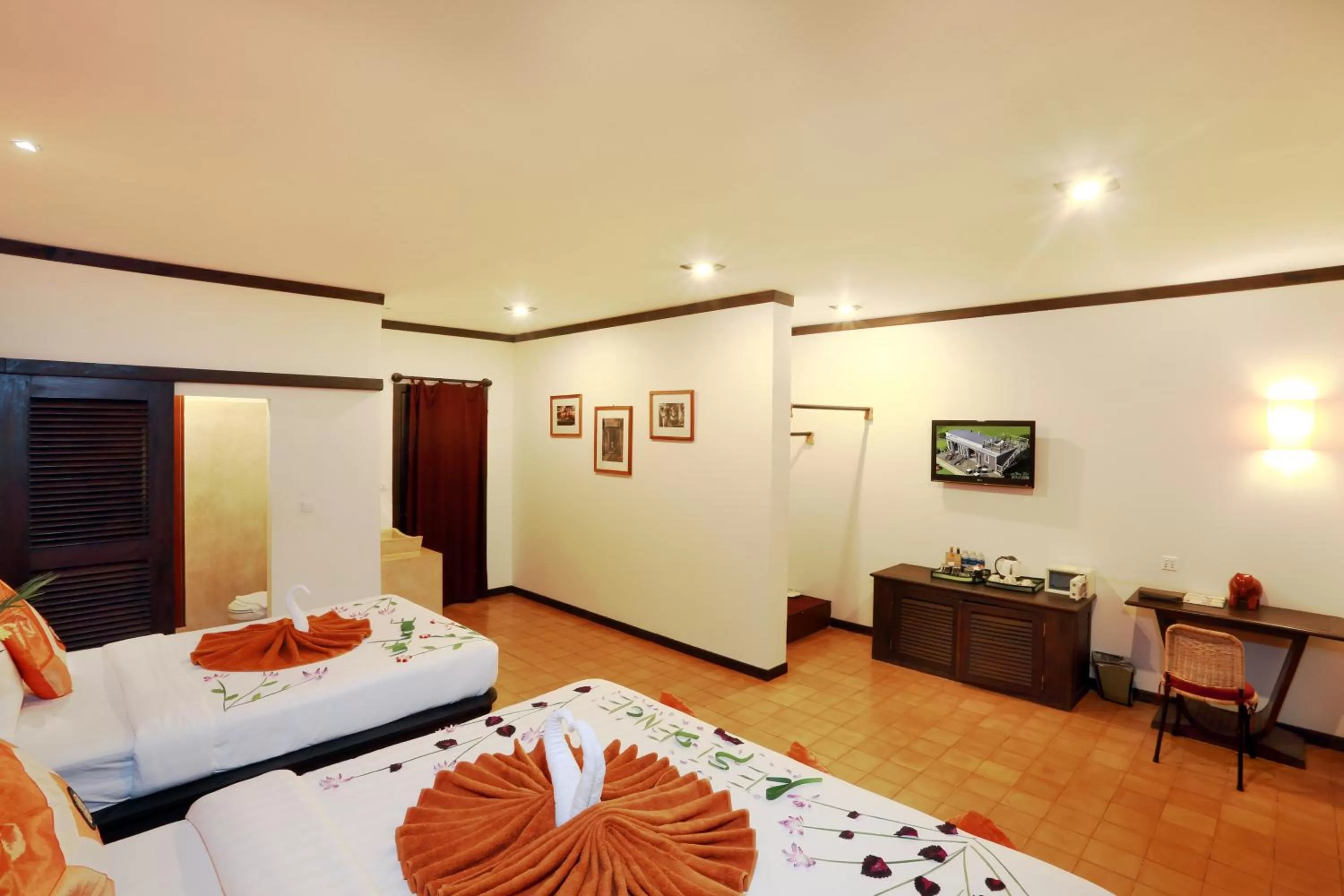 Bedroom in Residence Indochine D'angkor