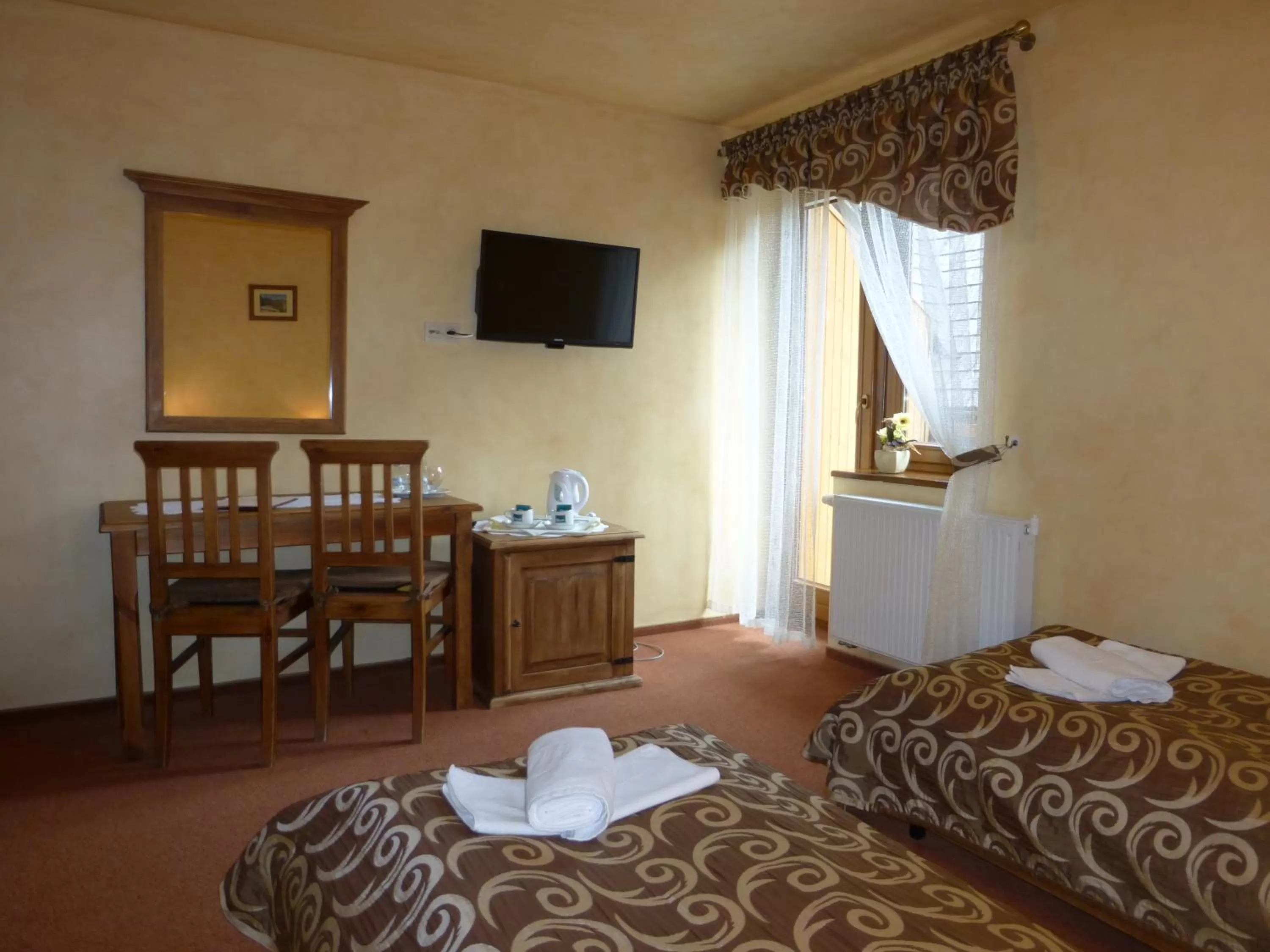 Photo of the whole room, Bed in Hotel Dwór Karolówka