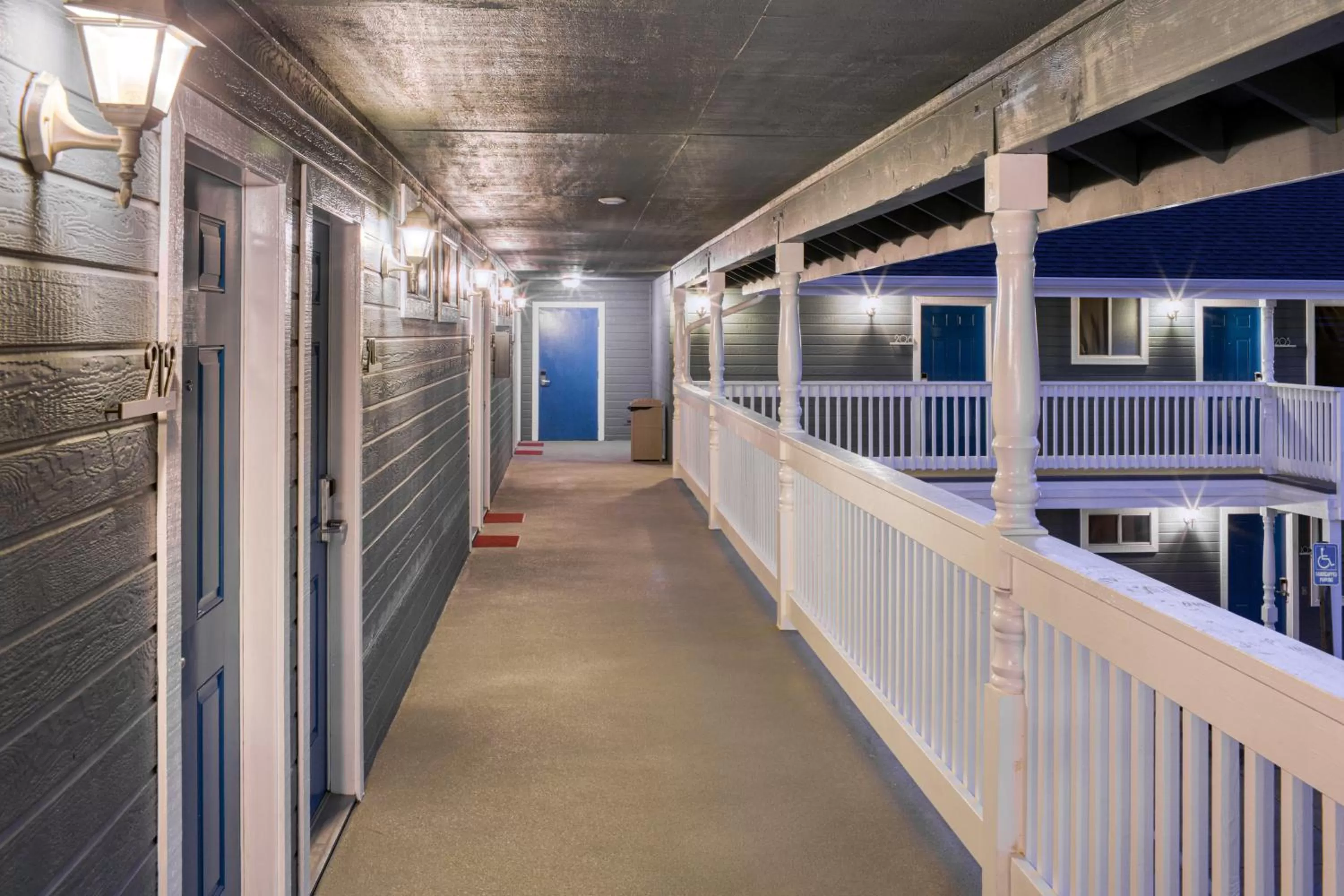 Property building in Creekside Inn Downtown