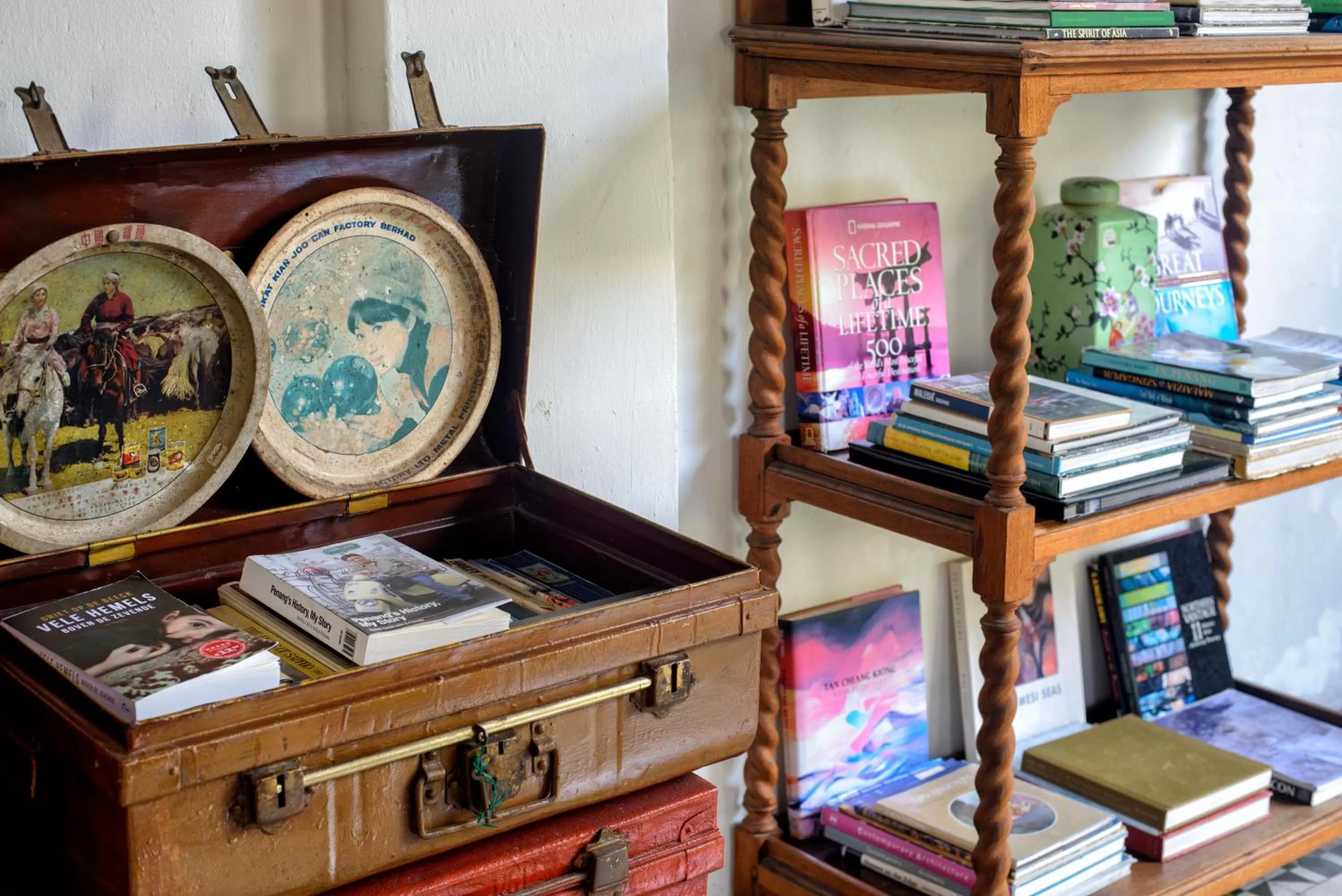 Library in Noordin Mews