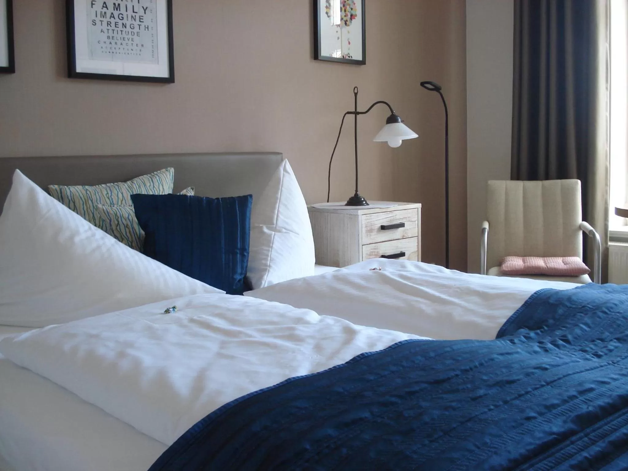 Photo of the whole room, Bed in Hotel Pension Zur Fährbrücke