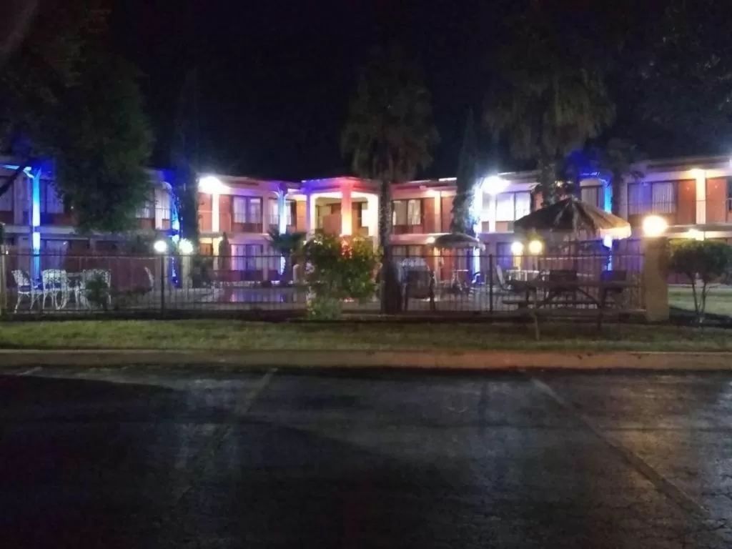 Property building in Knights Inn San Antonio near Frost Bank Center