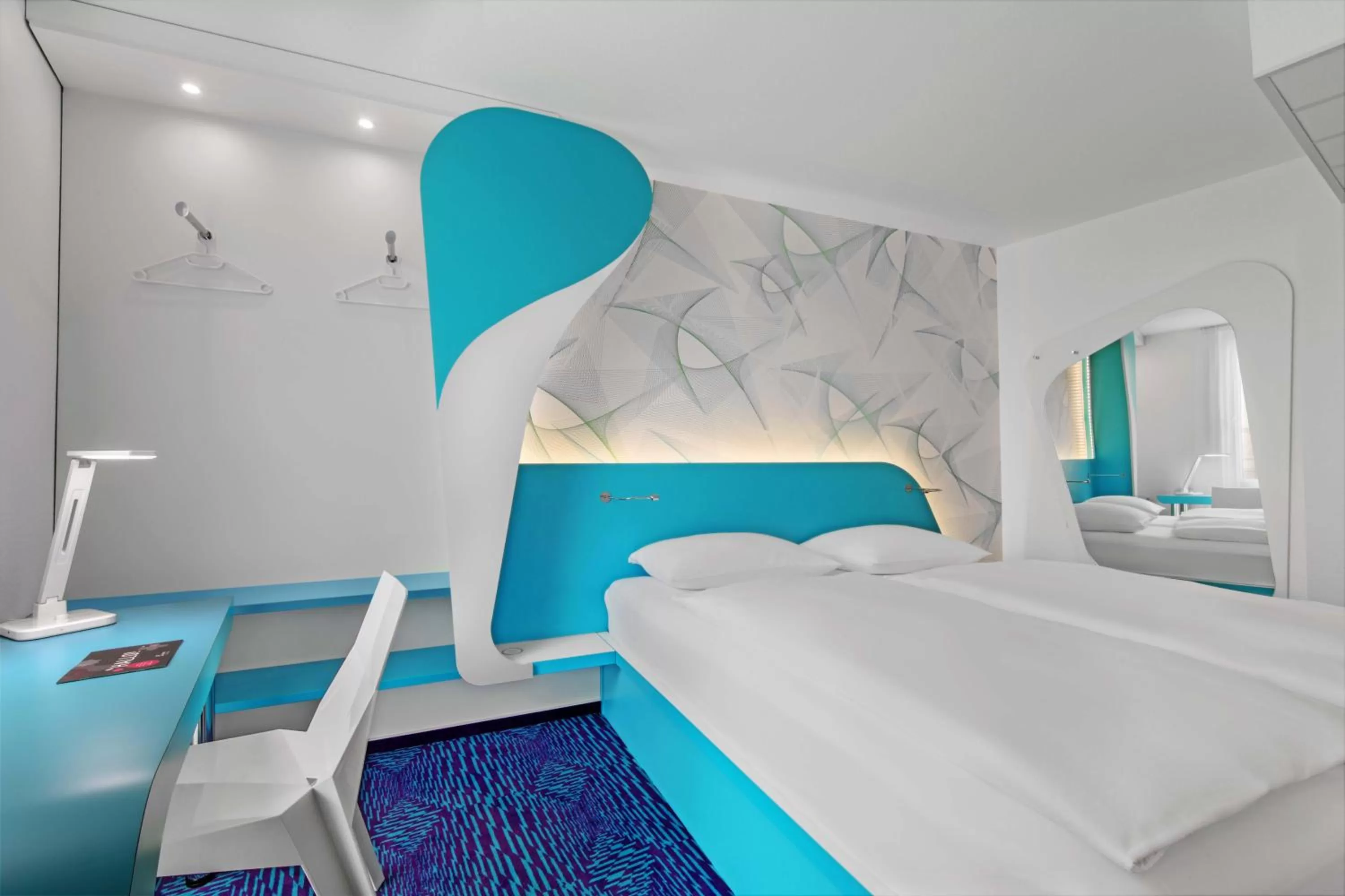 Photo of the whole room, Bed in Prize by Radisson, Hamburg St Pauli