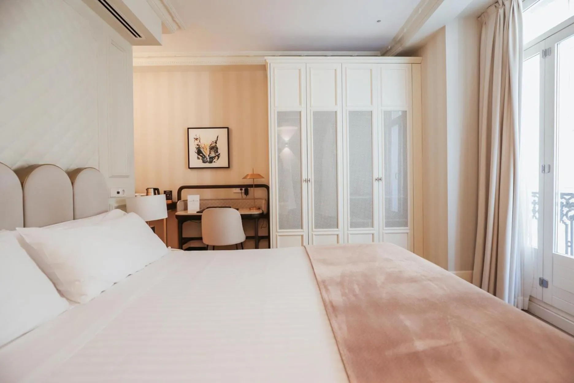 Bed in MYR Palacio Vallier