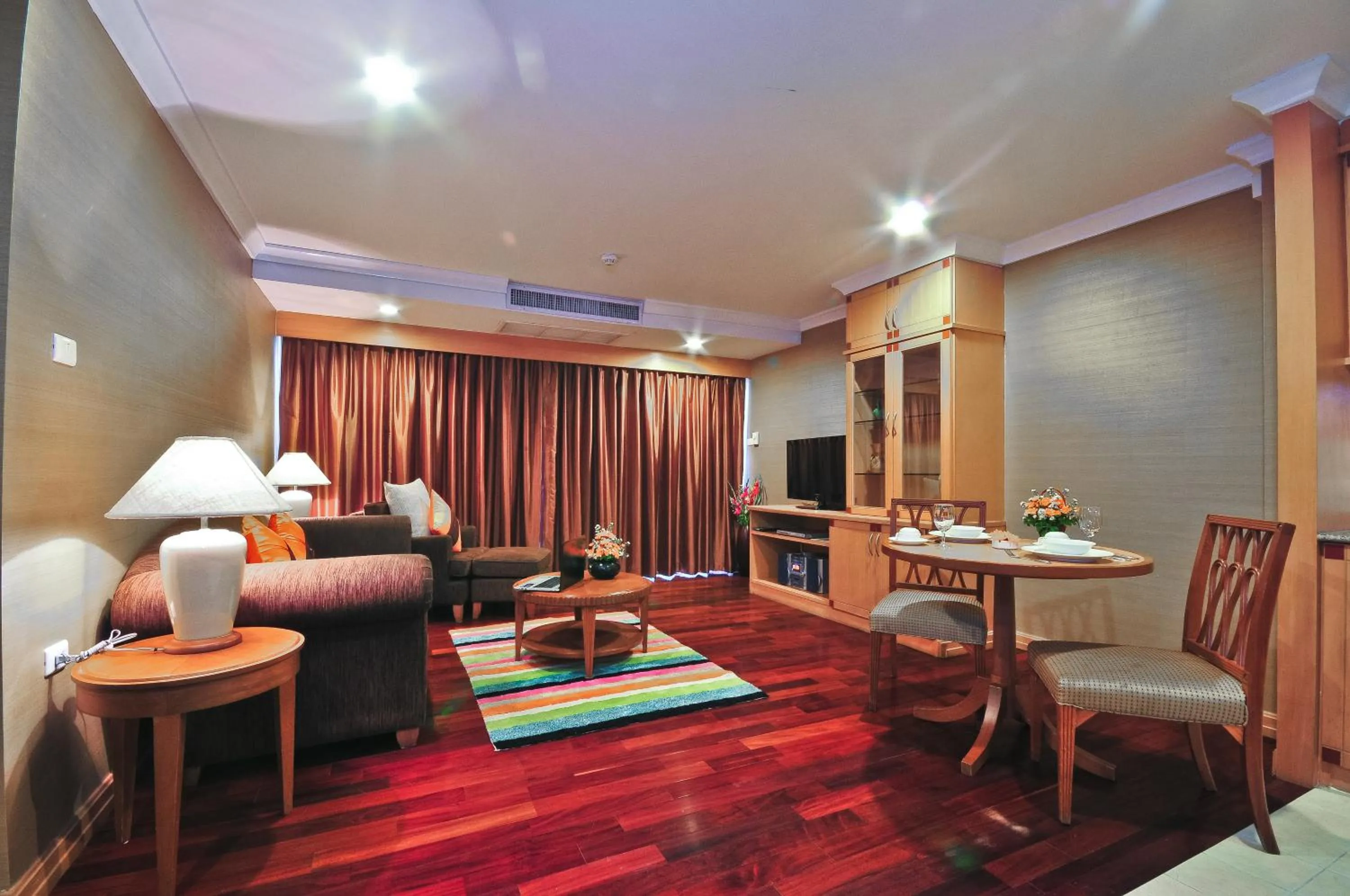 Living room in Admiral Suites Bangkok