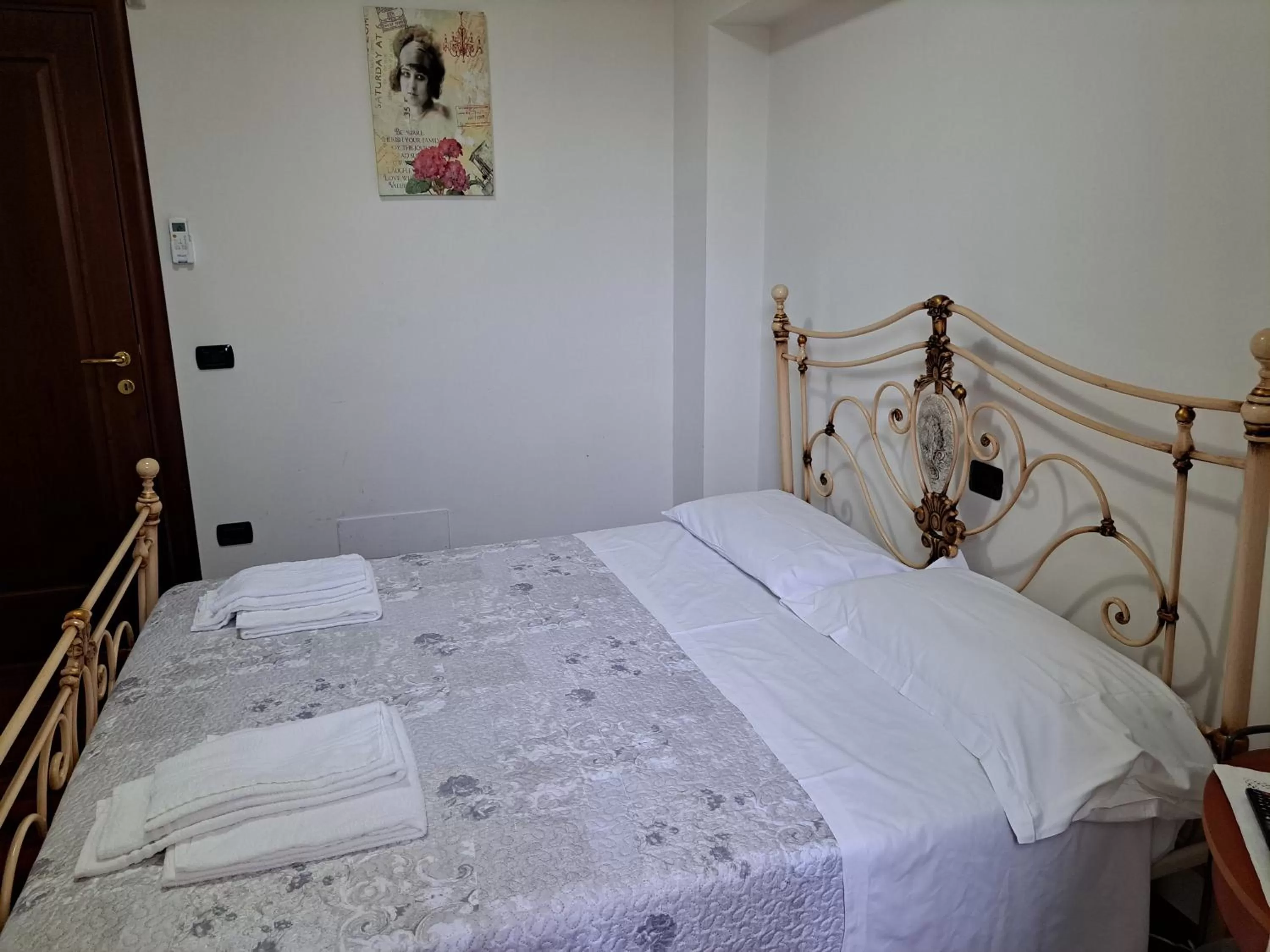 Bed in B & B le tre rose