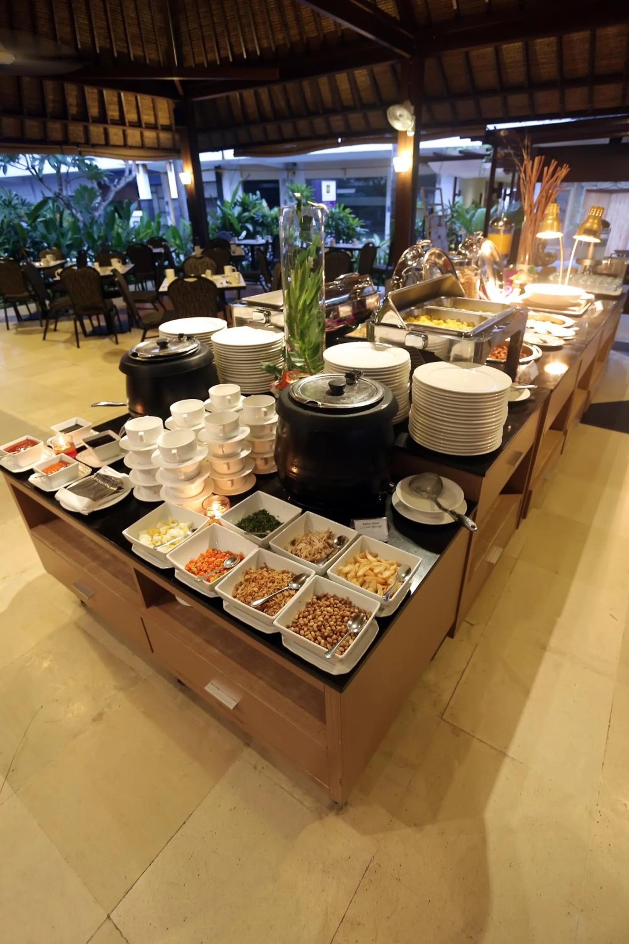 Restaurant/places to eat in Kuta Central Park Hotel
