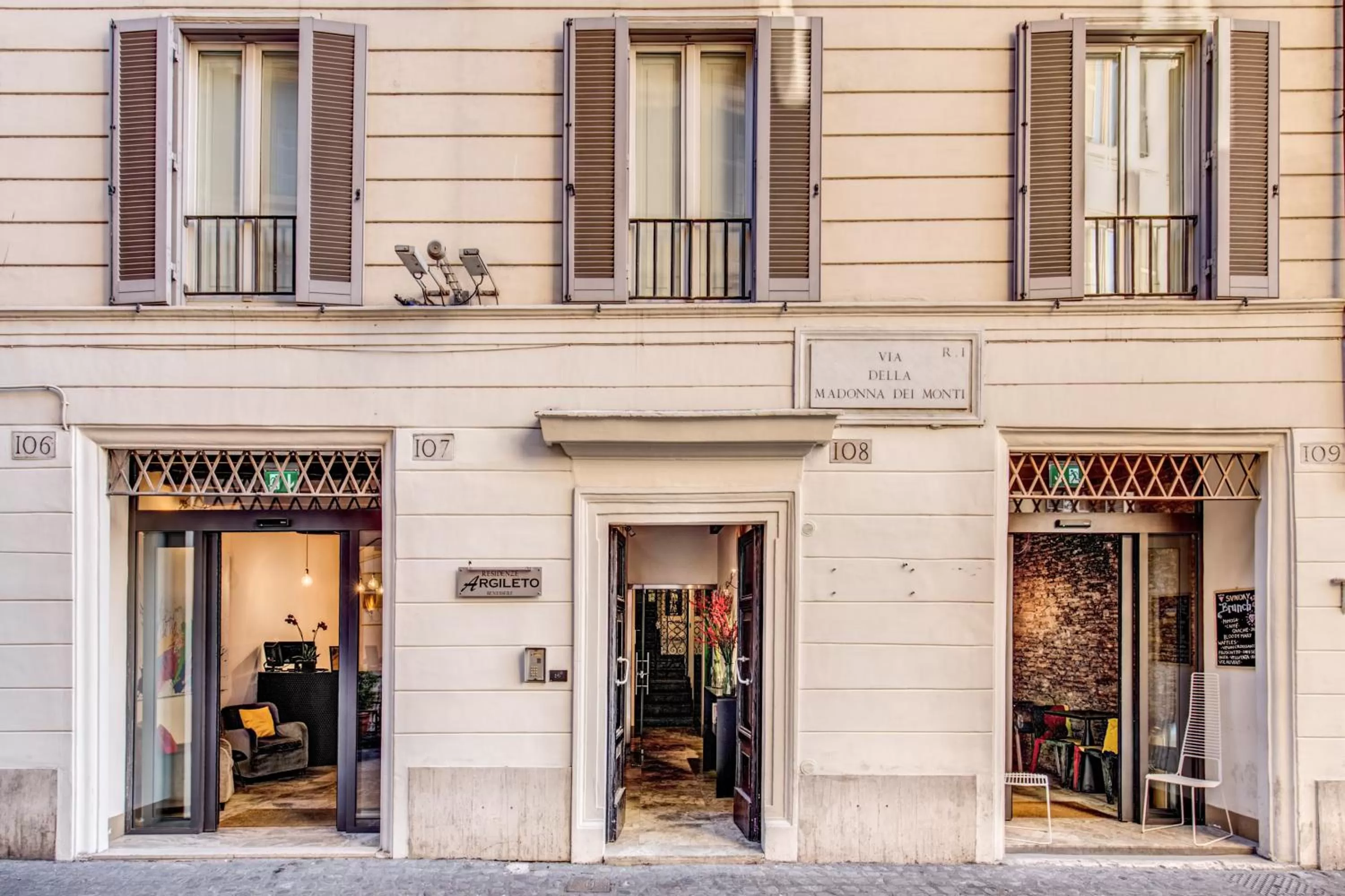 Facade/entrance in Residenze Argileto Terra