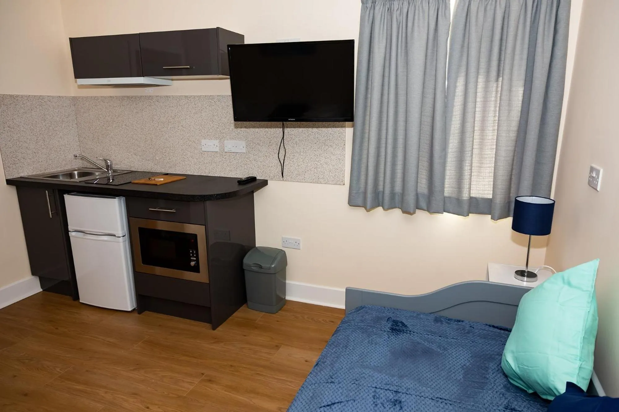 Kitchen or kitchenette in Alexander House