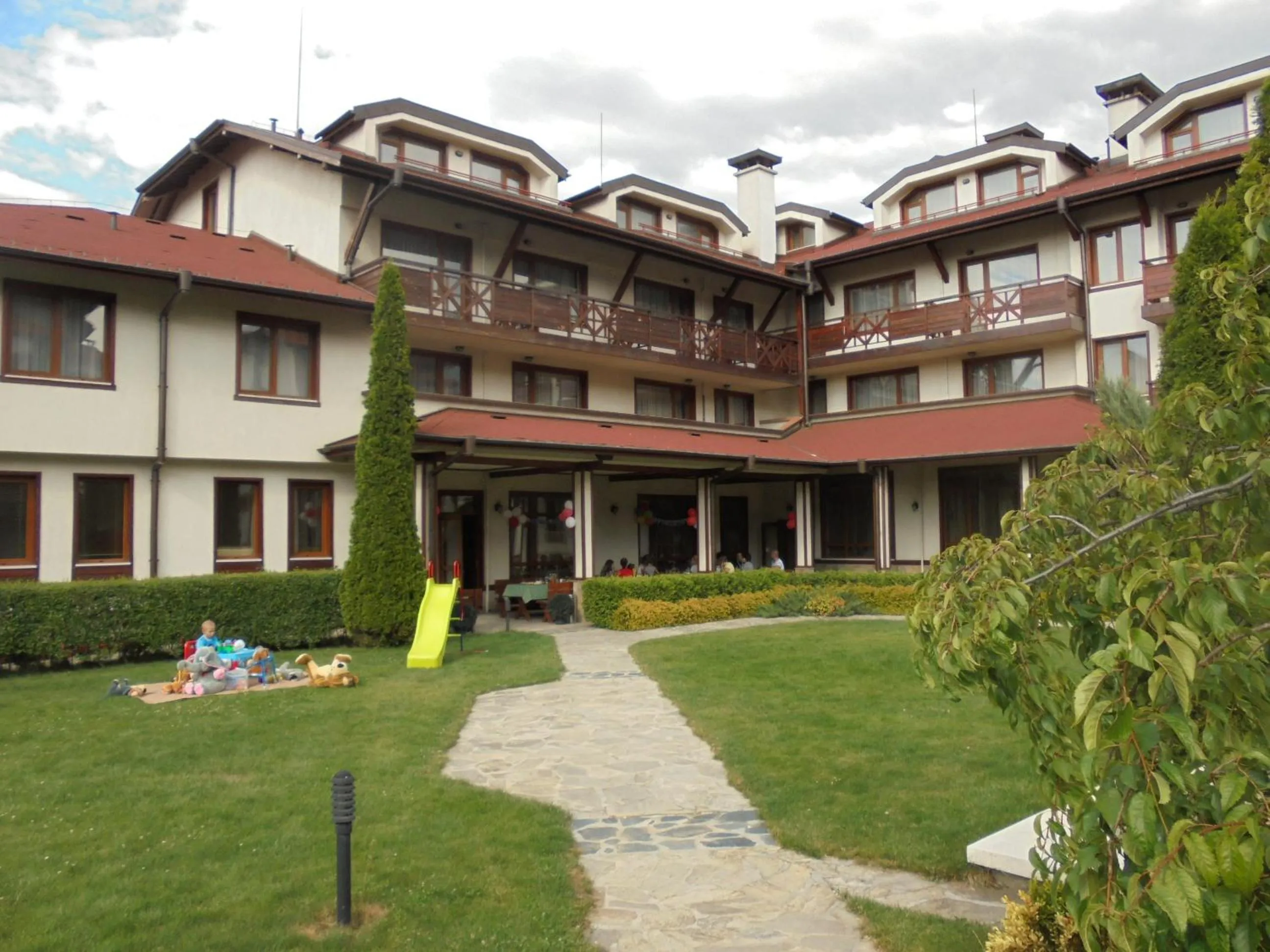 Property building in Evelina Palace Hotel