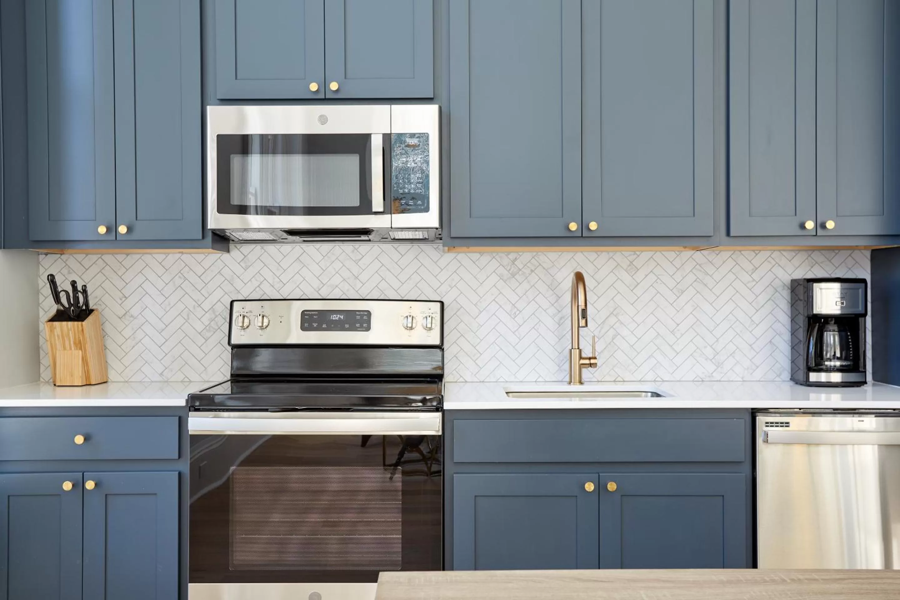 Apartment with View in Sonder at The Vitascope