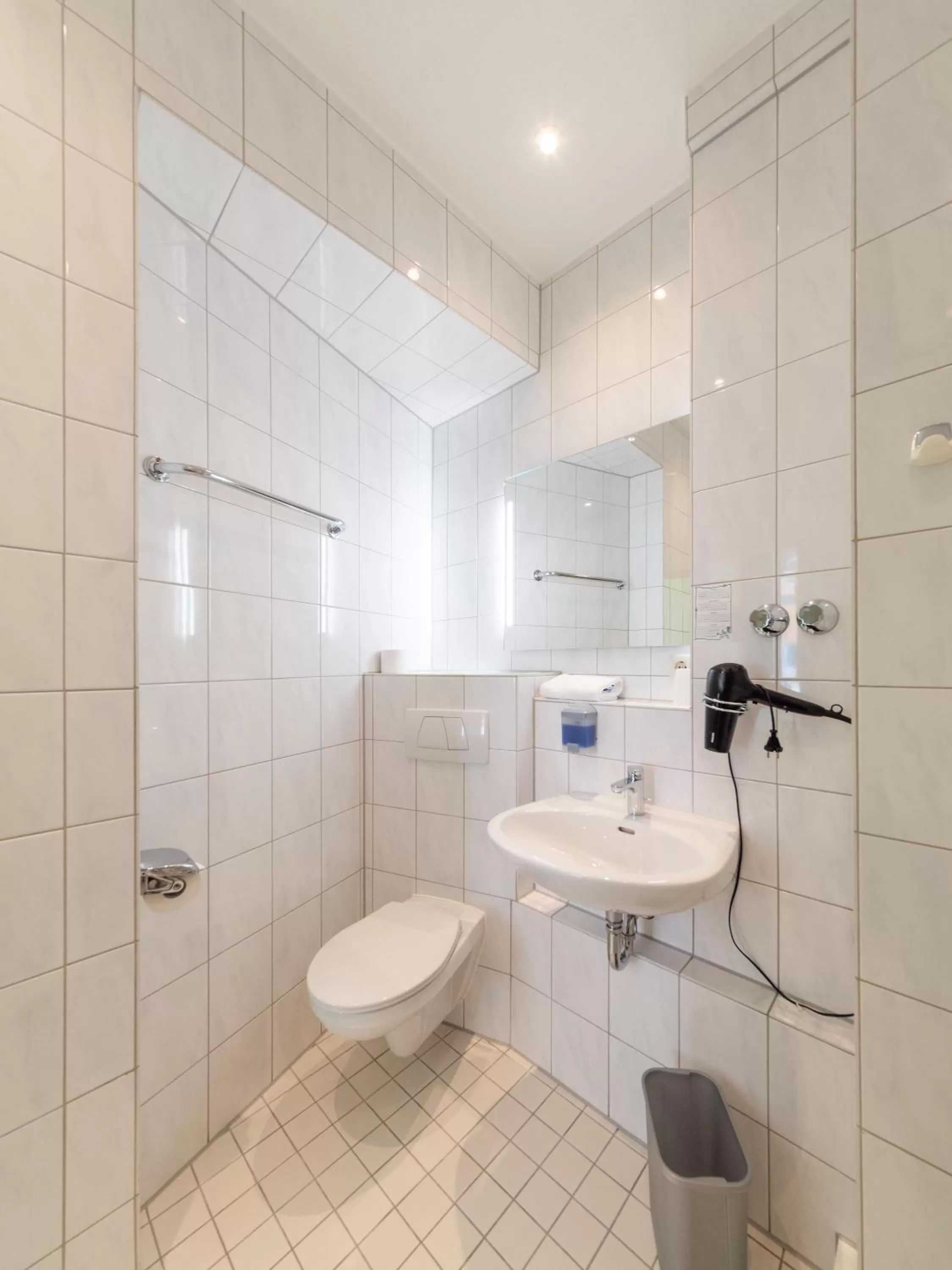 Bathroom in PrivatHotel Probst