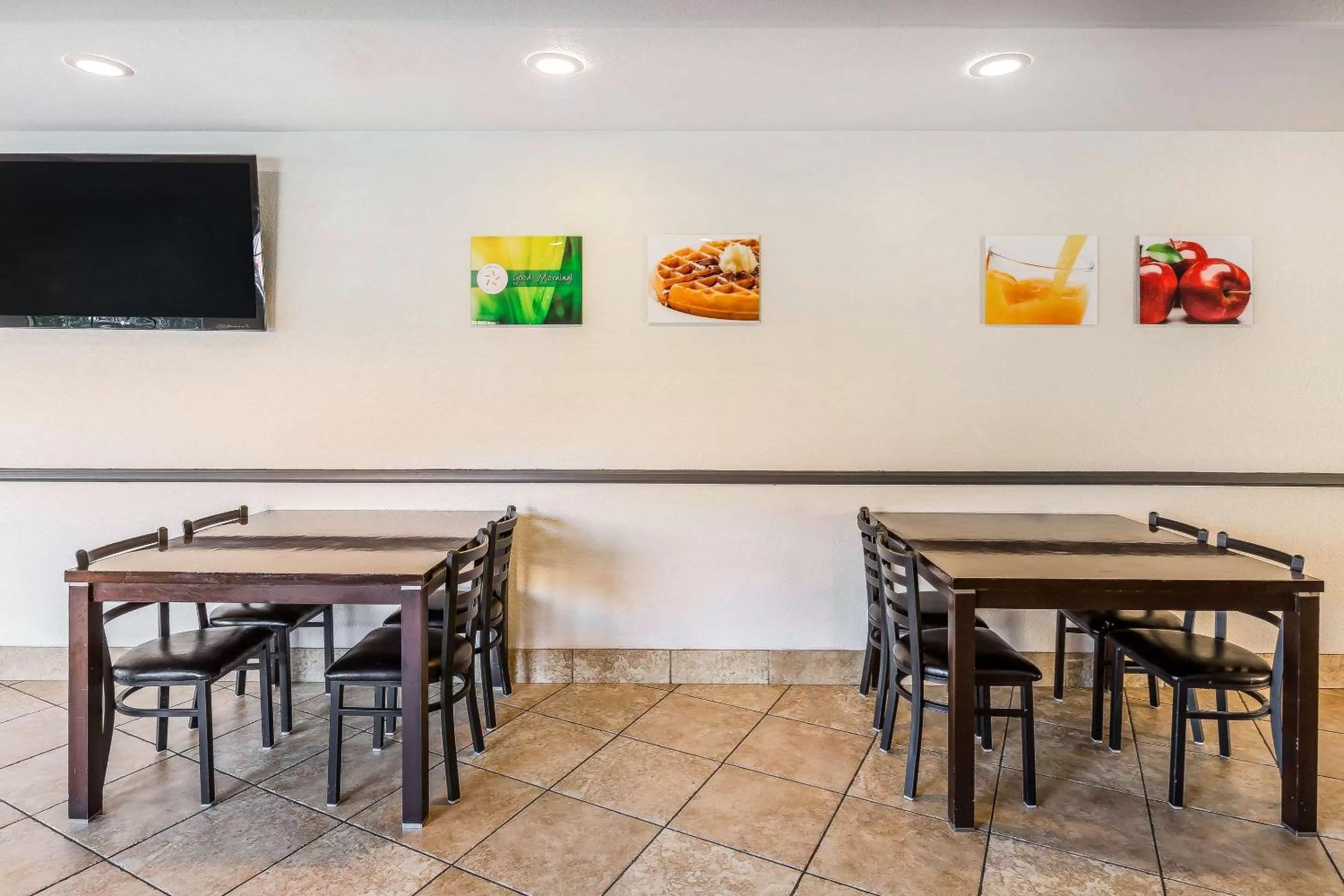 Restaurant/places to eat in Quality Inn Fallbrook I-15