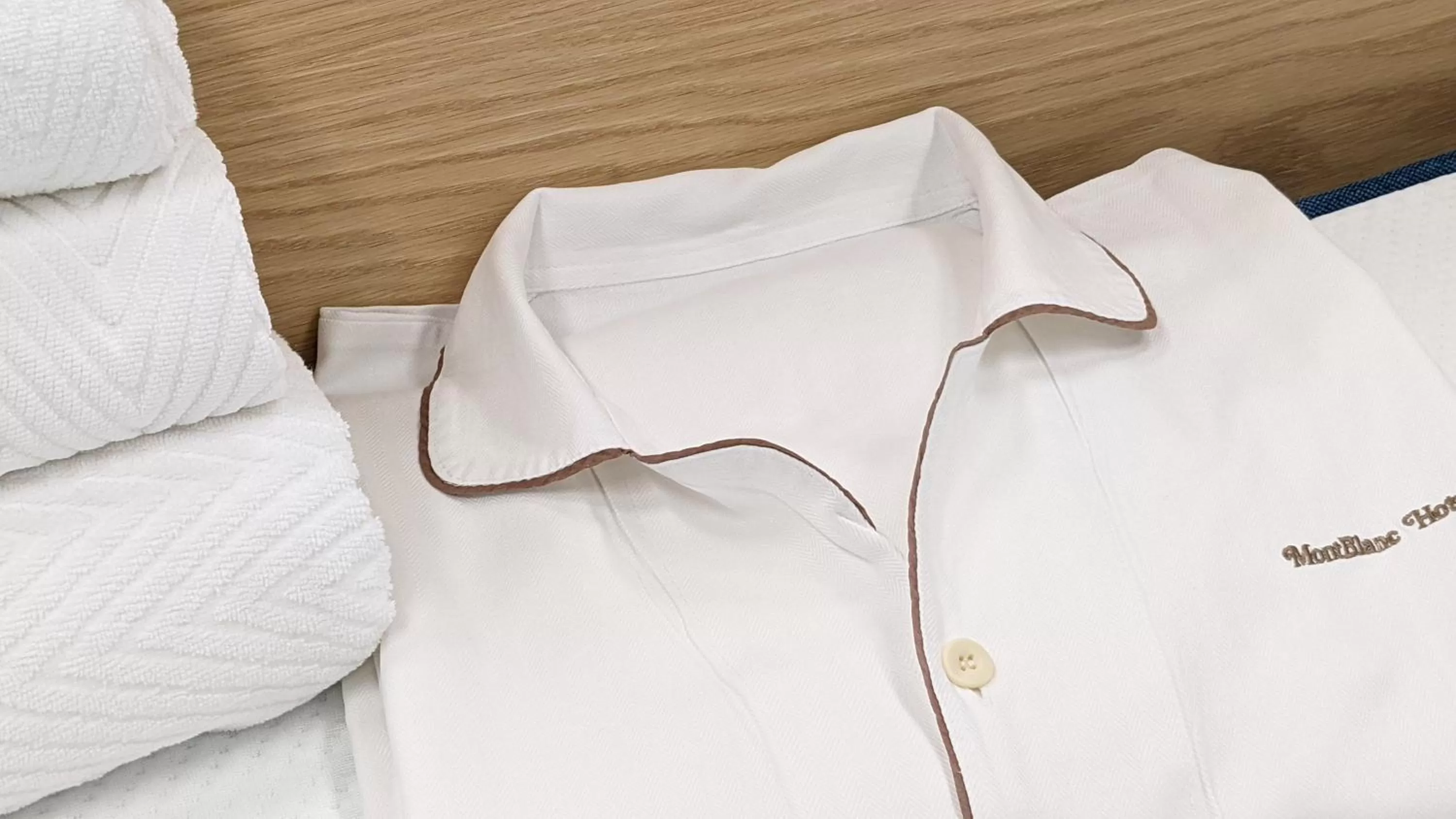 Twin Room - Non-Smoking in Nagoya Fushimi Mont-Blanc Hotel