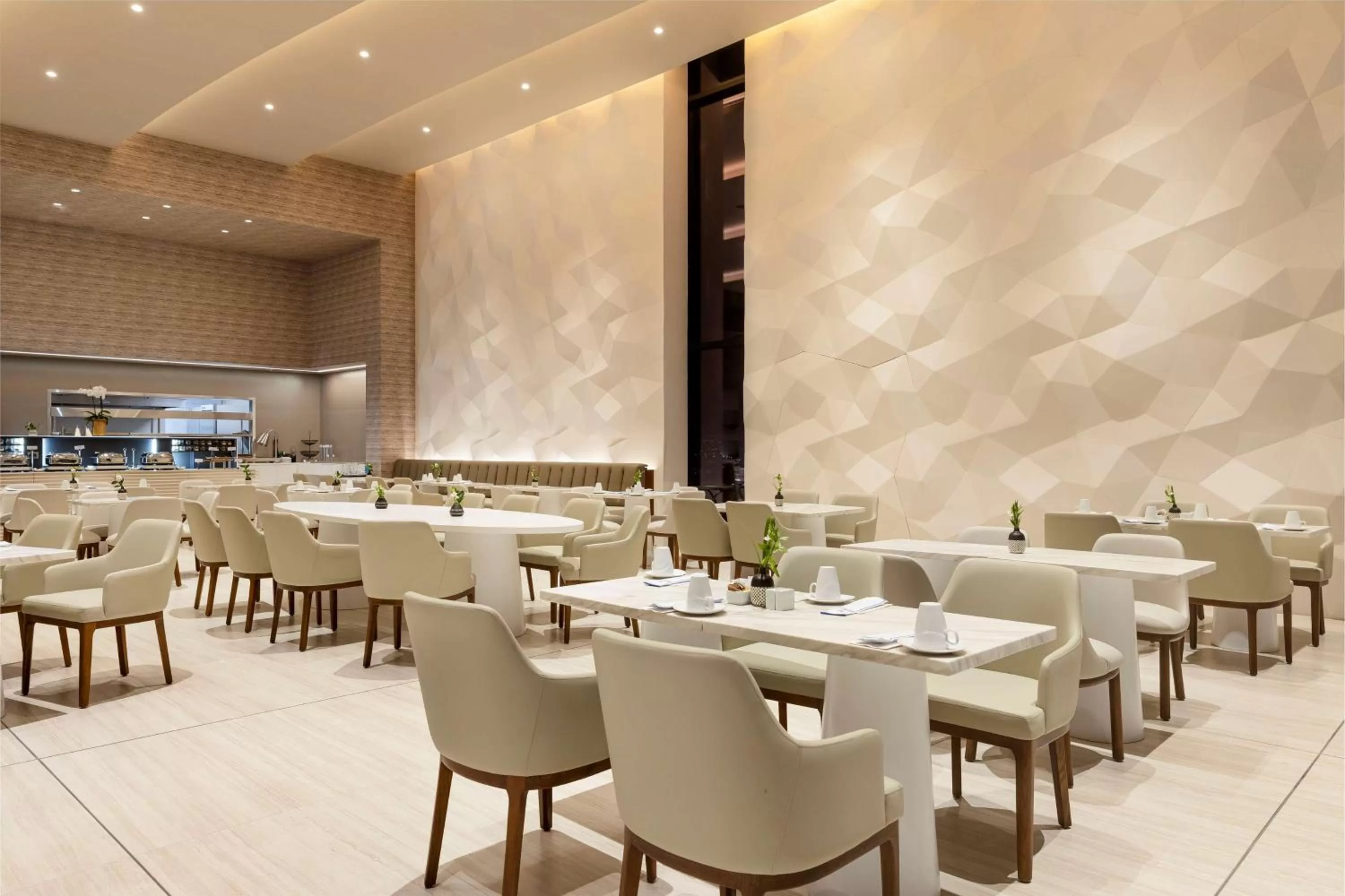 Restaurant/places to eat in Hilton San Jose La Sabana