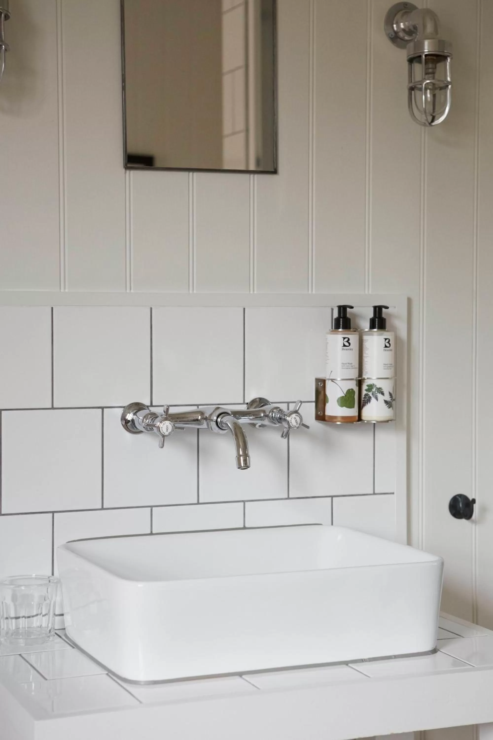 Decorative detail in Bel and The Dragon-Kingsclere