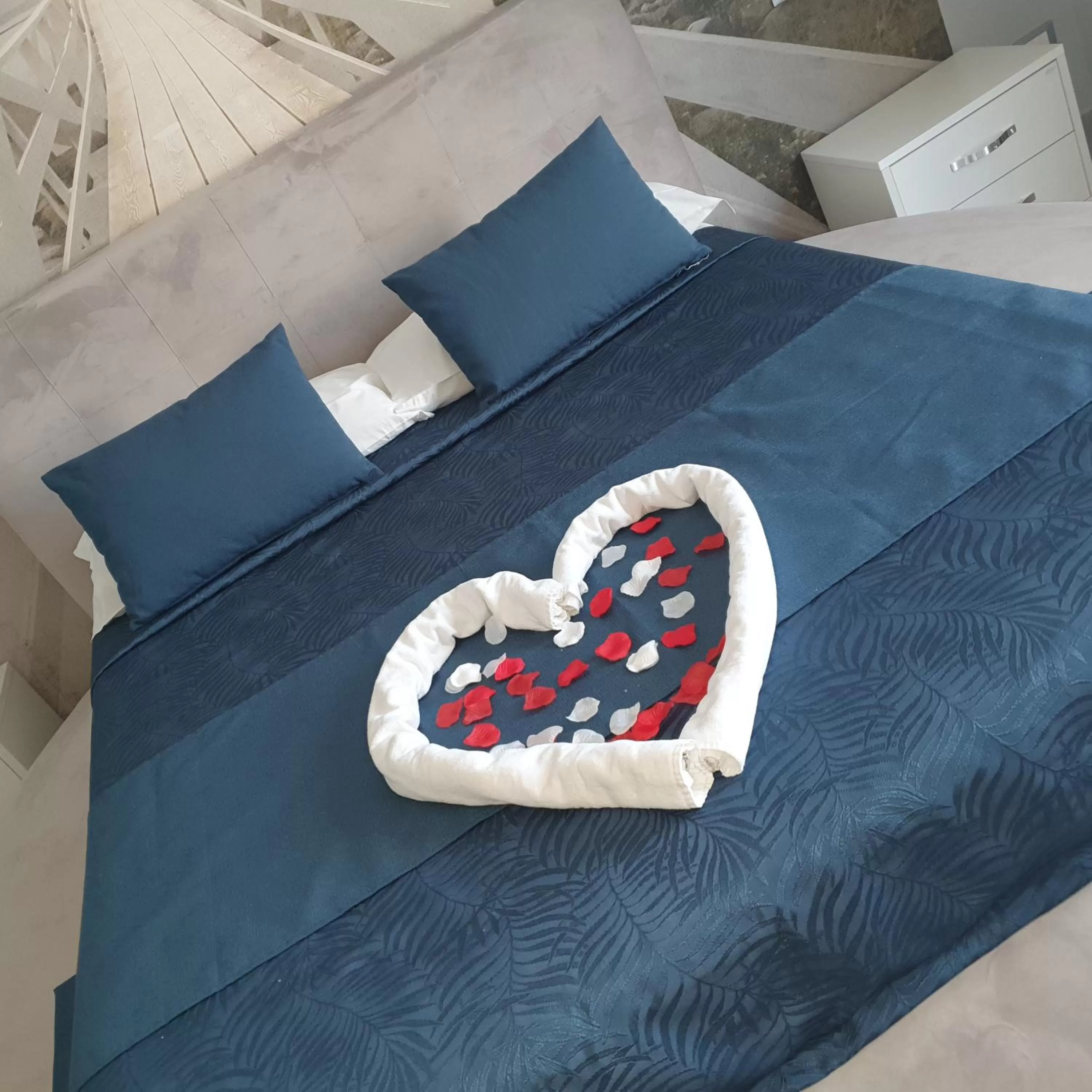 Bed in Clipper Suite