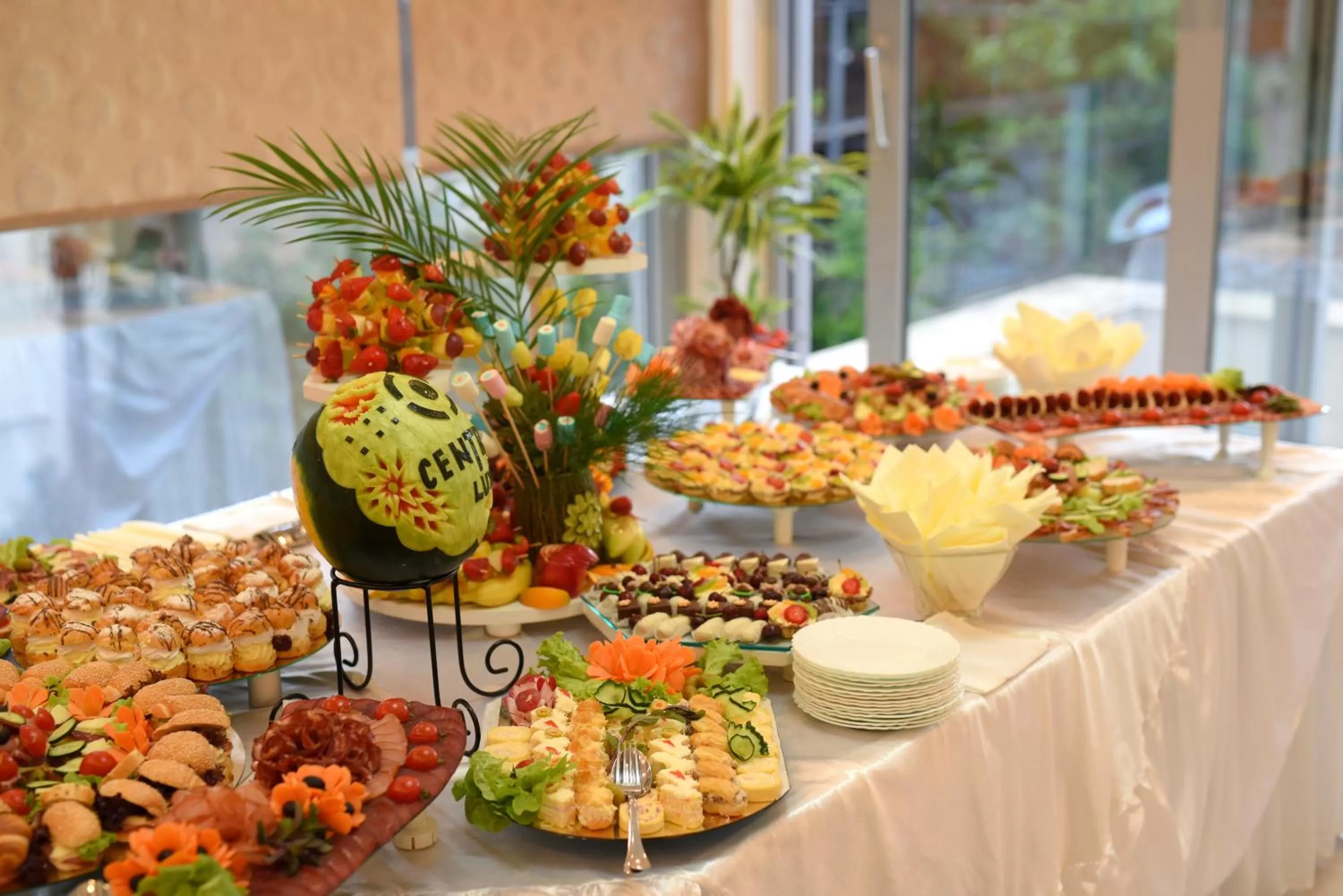 Lounge or bar in Garni Hotel Central Lux